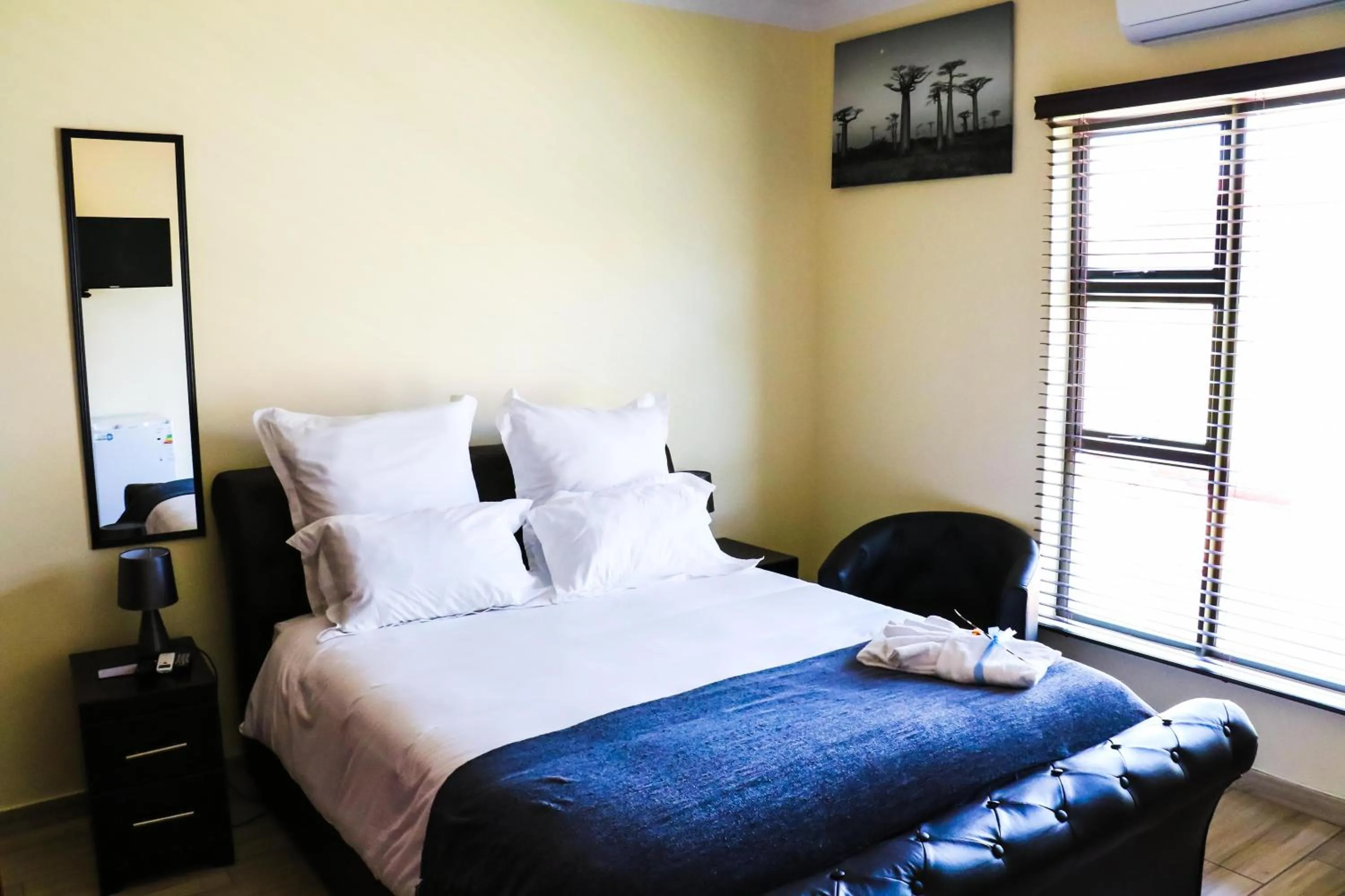 Bed in Estoby Executive guest house