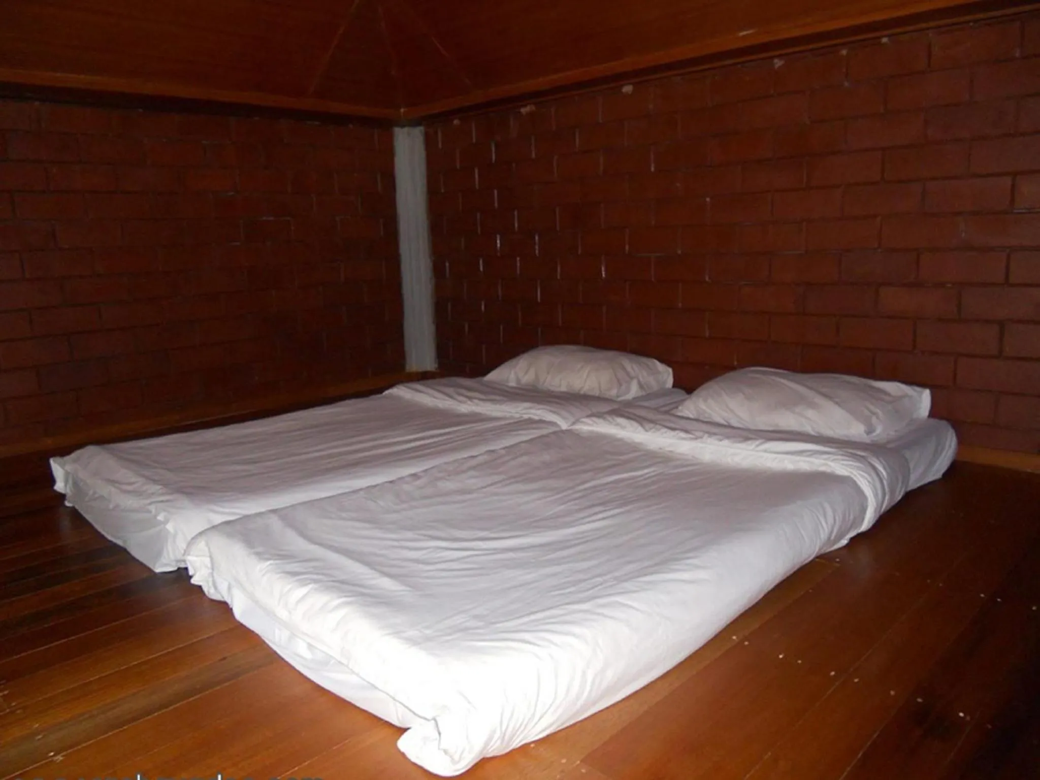 Bed in Rachavadee Bankrut Resort