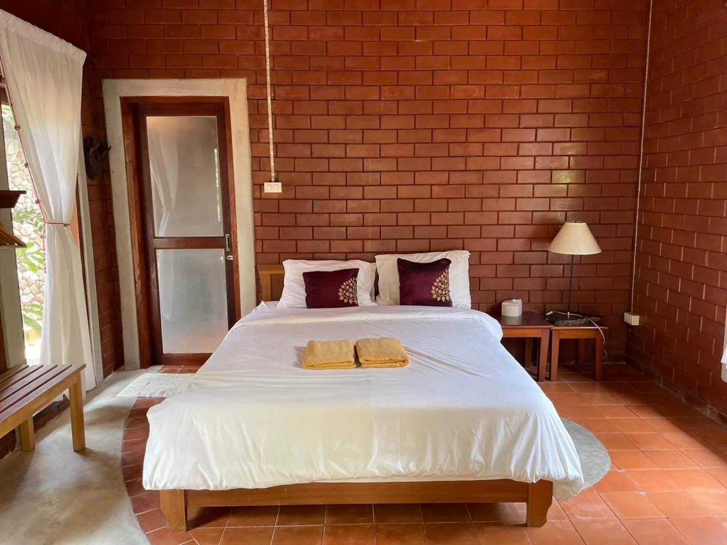 Bed in Rachavadee Bankrut Resort