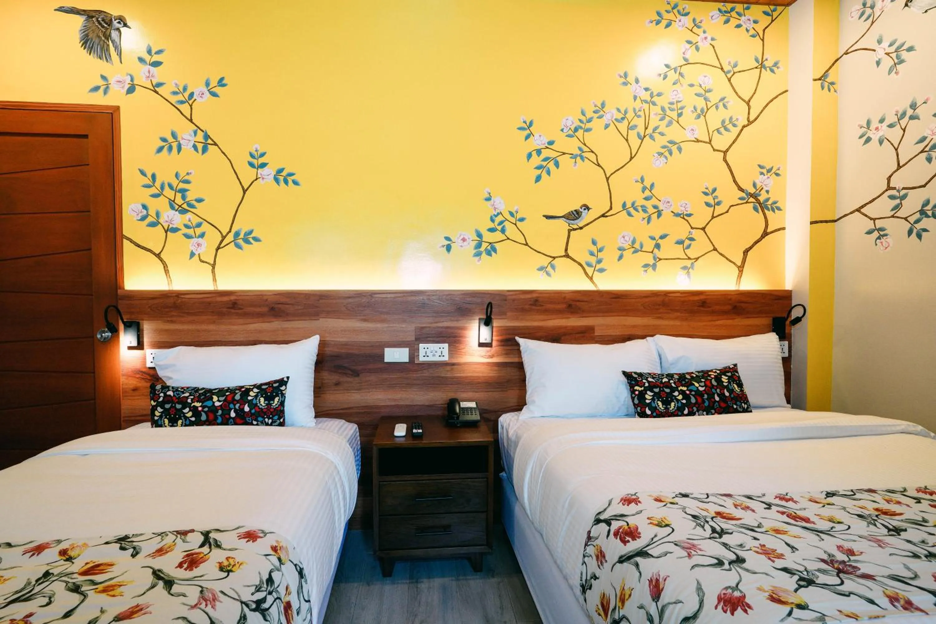 Bed in Hotel Kimberly Tagaytay