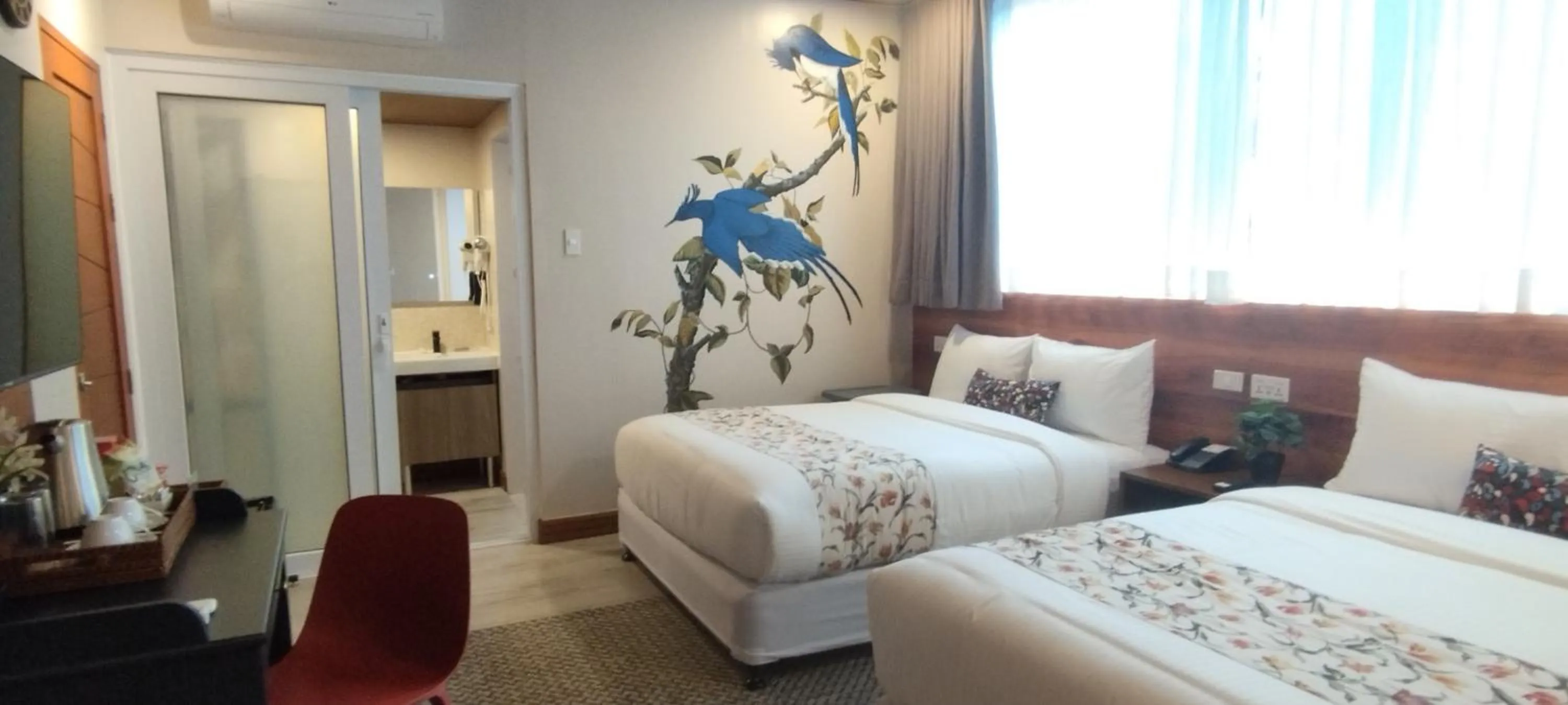 Bed in Hotel Kimberly Tagaytay