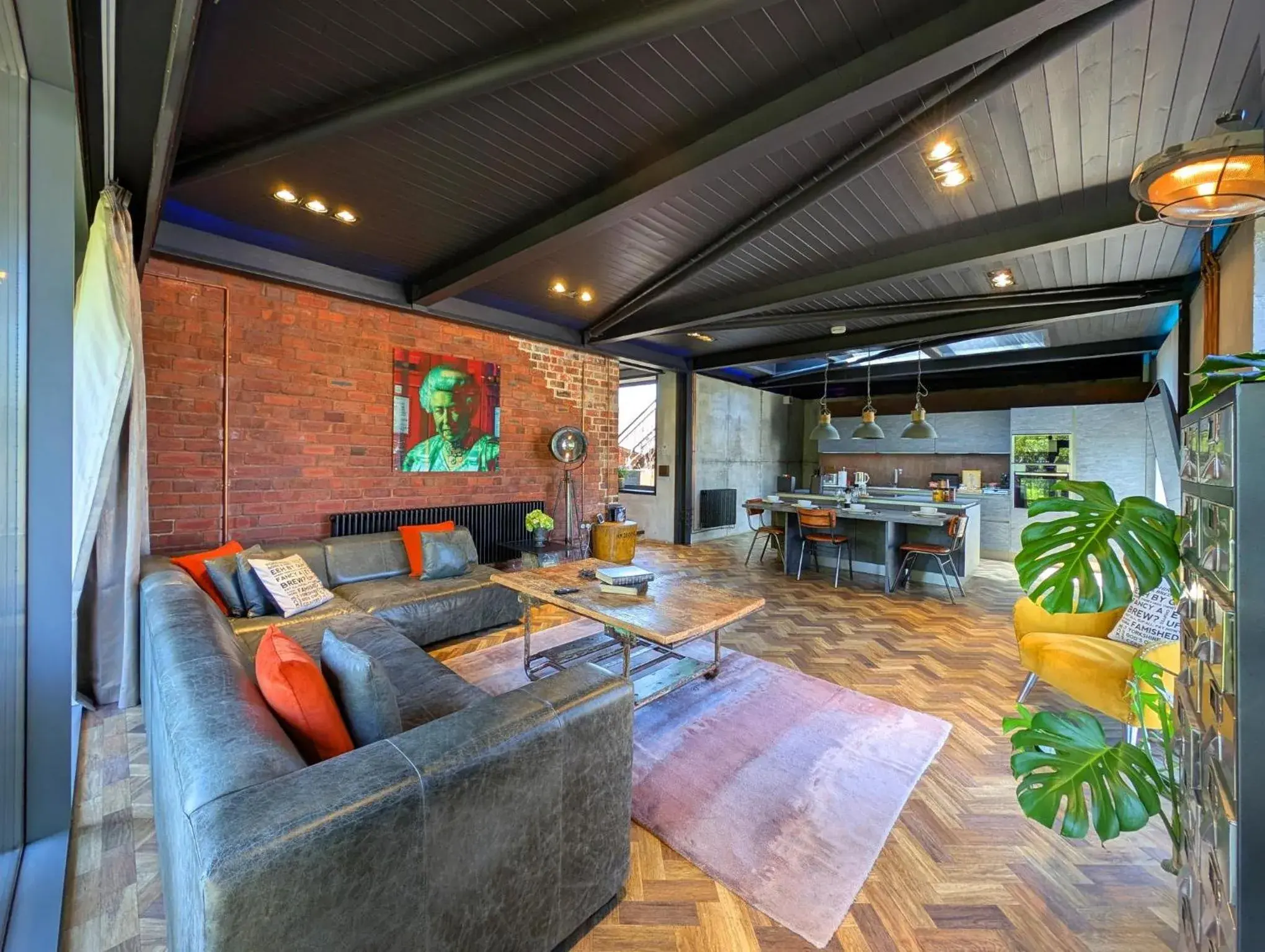Big Ben - Two Bedroom Penthouse Suite with Roof Terrace, Hot Tub and Balconies in The Bells - Luxury Serviced Apartments Big Ben - Two Bedroom Penthouse Suite with Roof Terrace, Hot Tub and Balconies in The Bells - Luxury Serviced Apartments