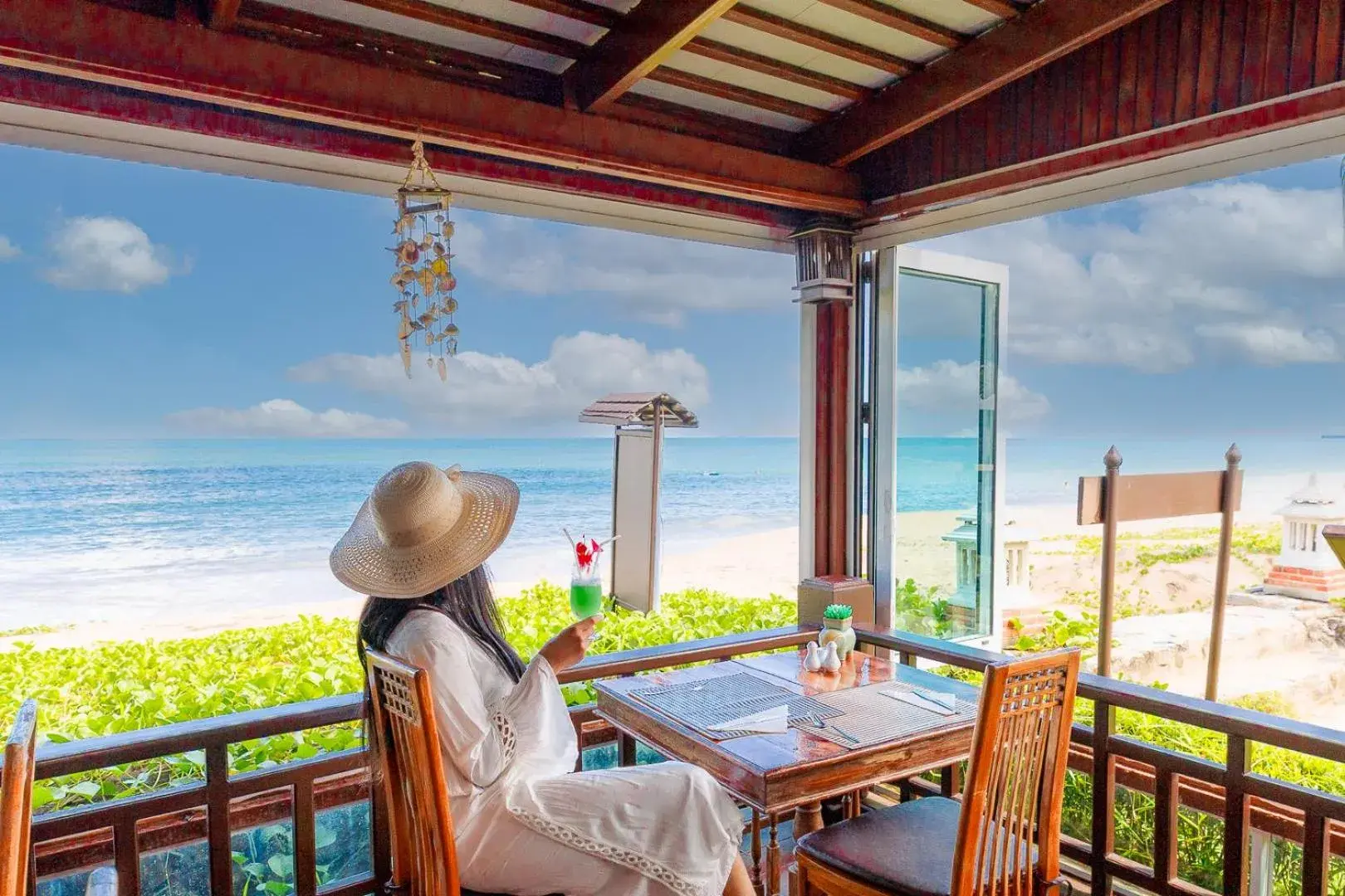 Restaurant/places to eat in Khaolak Palm Beach Resort Restaurant/places to eat in Khaolak Palm Beach Resort