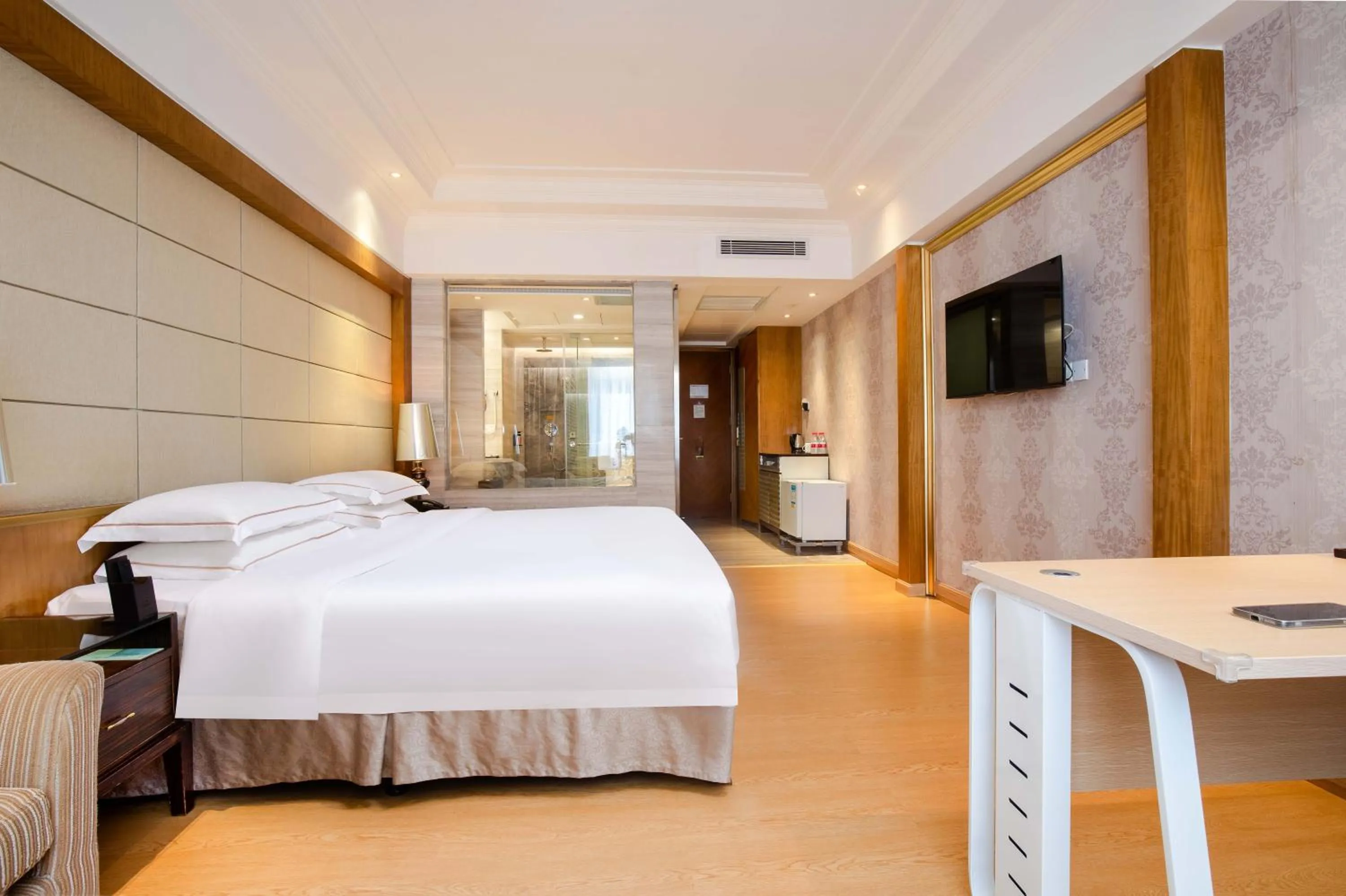 Bed in Guangzhou Good International Hotel