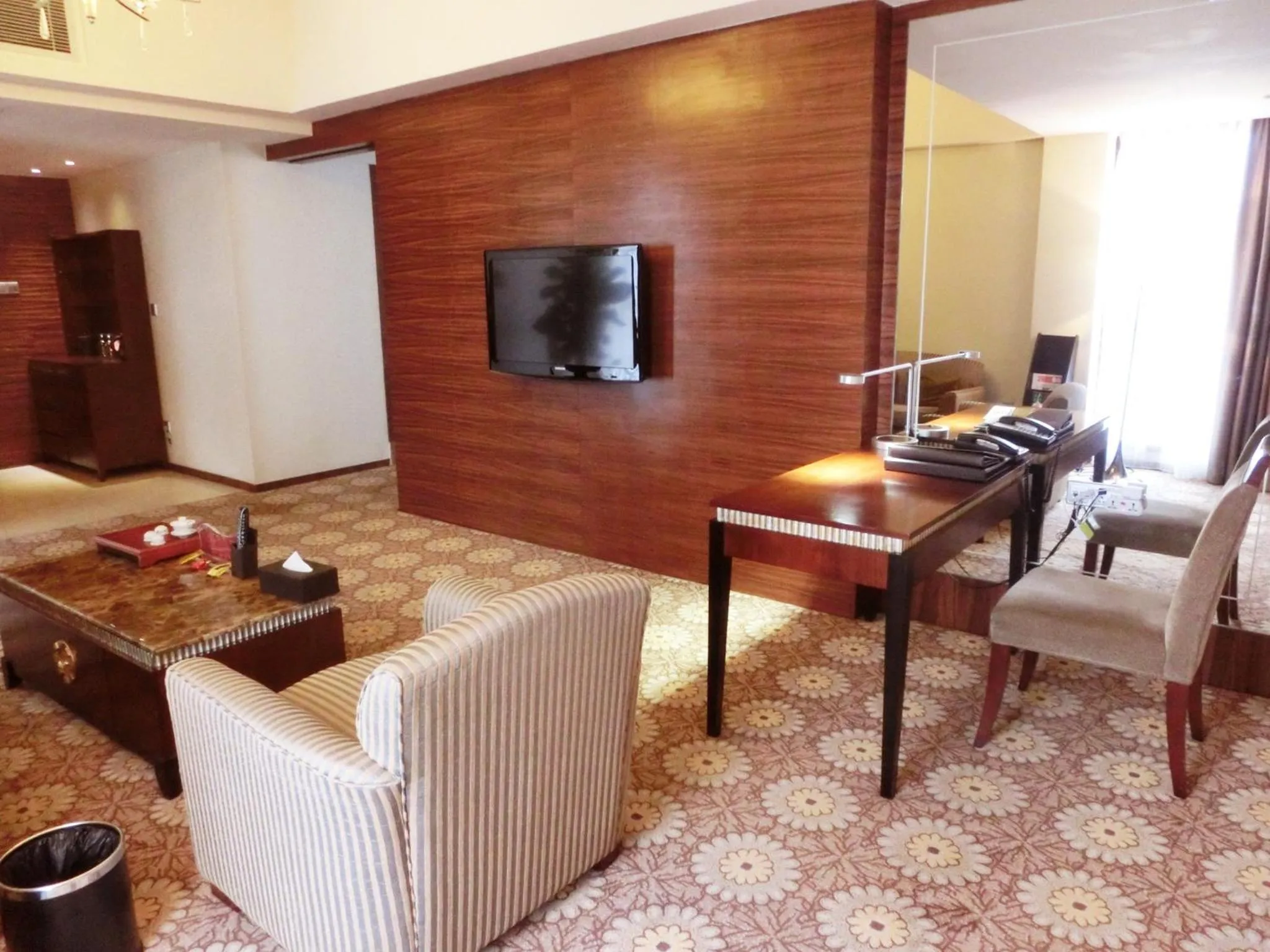 TV and multimedia in Guangzhou Good International Hotel