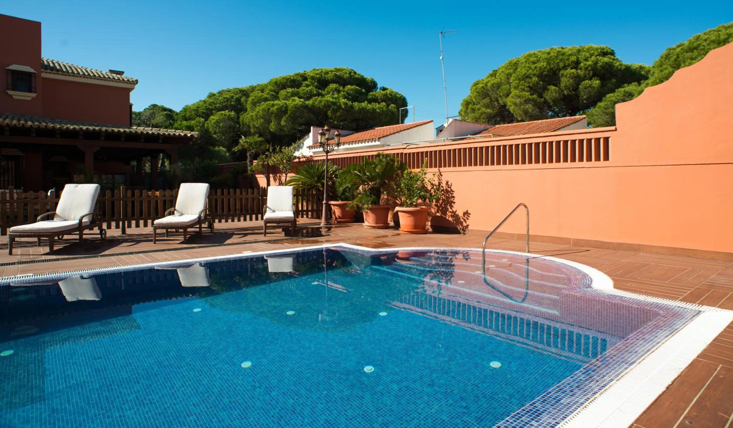Swimming pool in Hotel Coral Playa