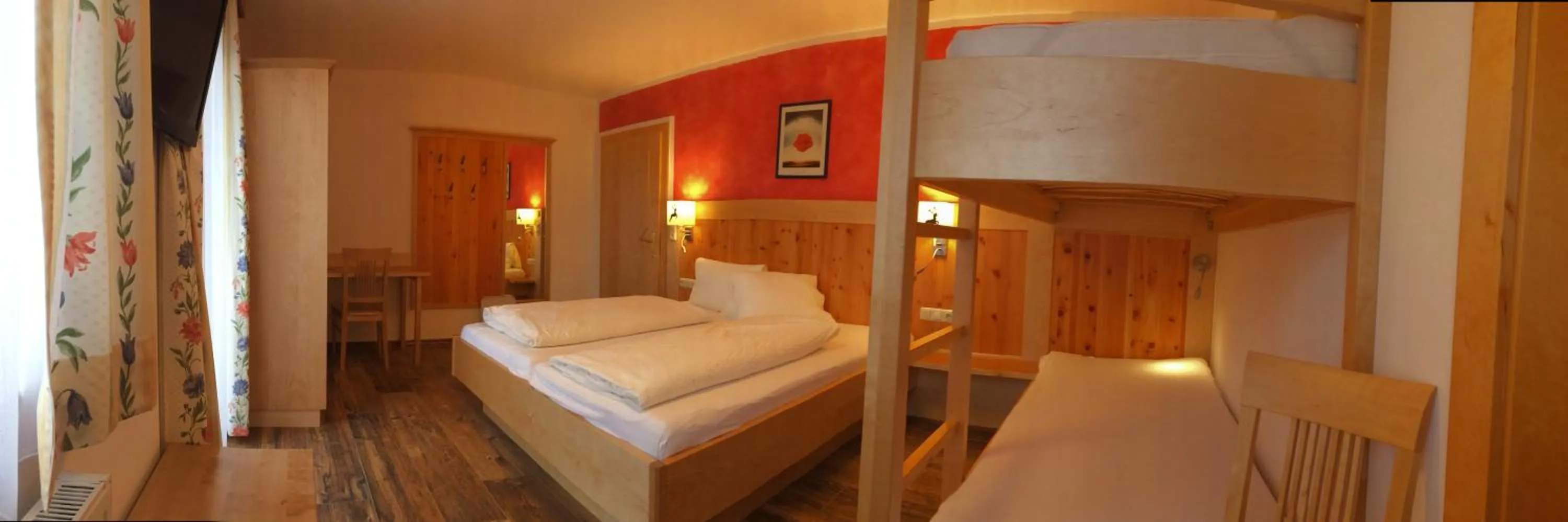 Photo of the whole room, Bed in Panoramahotel Burgeck