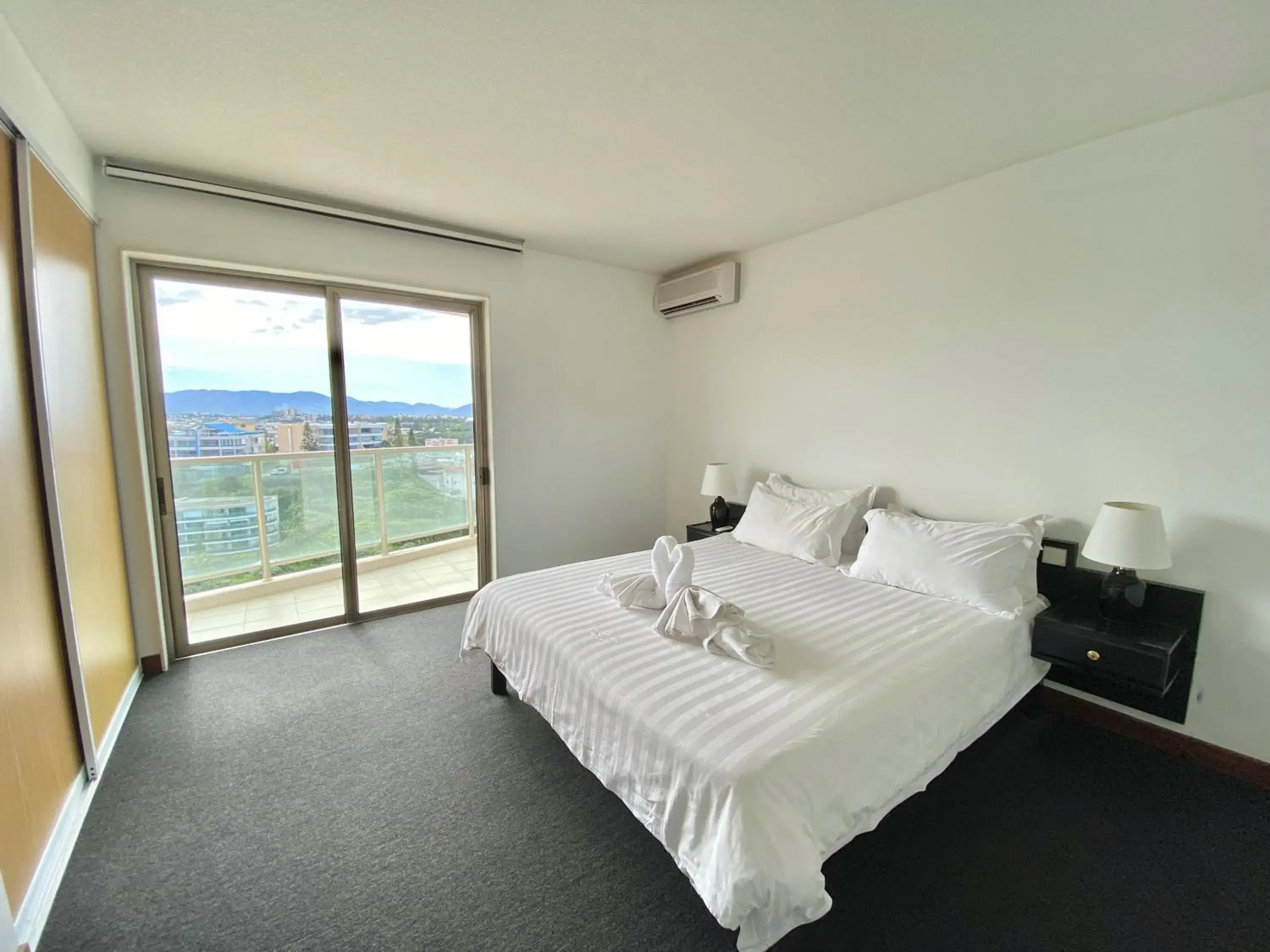 Two-Bedroom Apartment in Casa Del Sole Apartments Two-Bedroom Apartment in Casa Del Sole Apartments