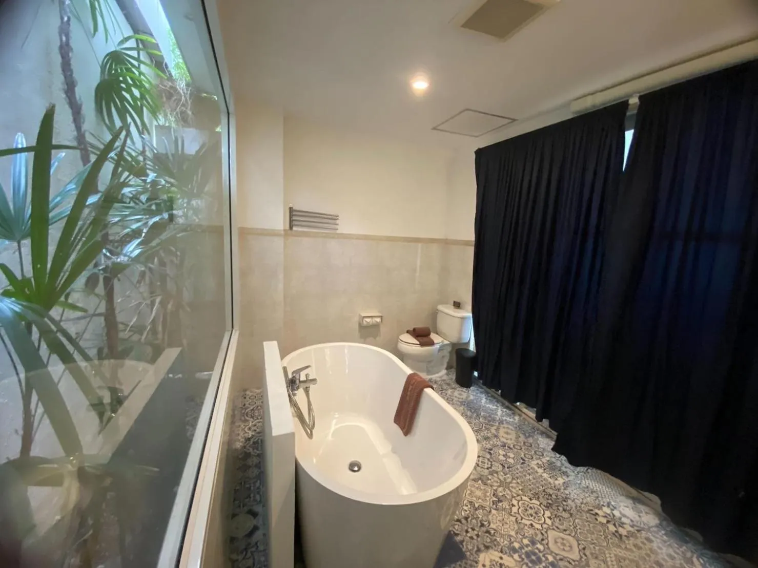 Green Gallery Beach Boutique Hotel