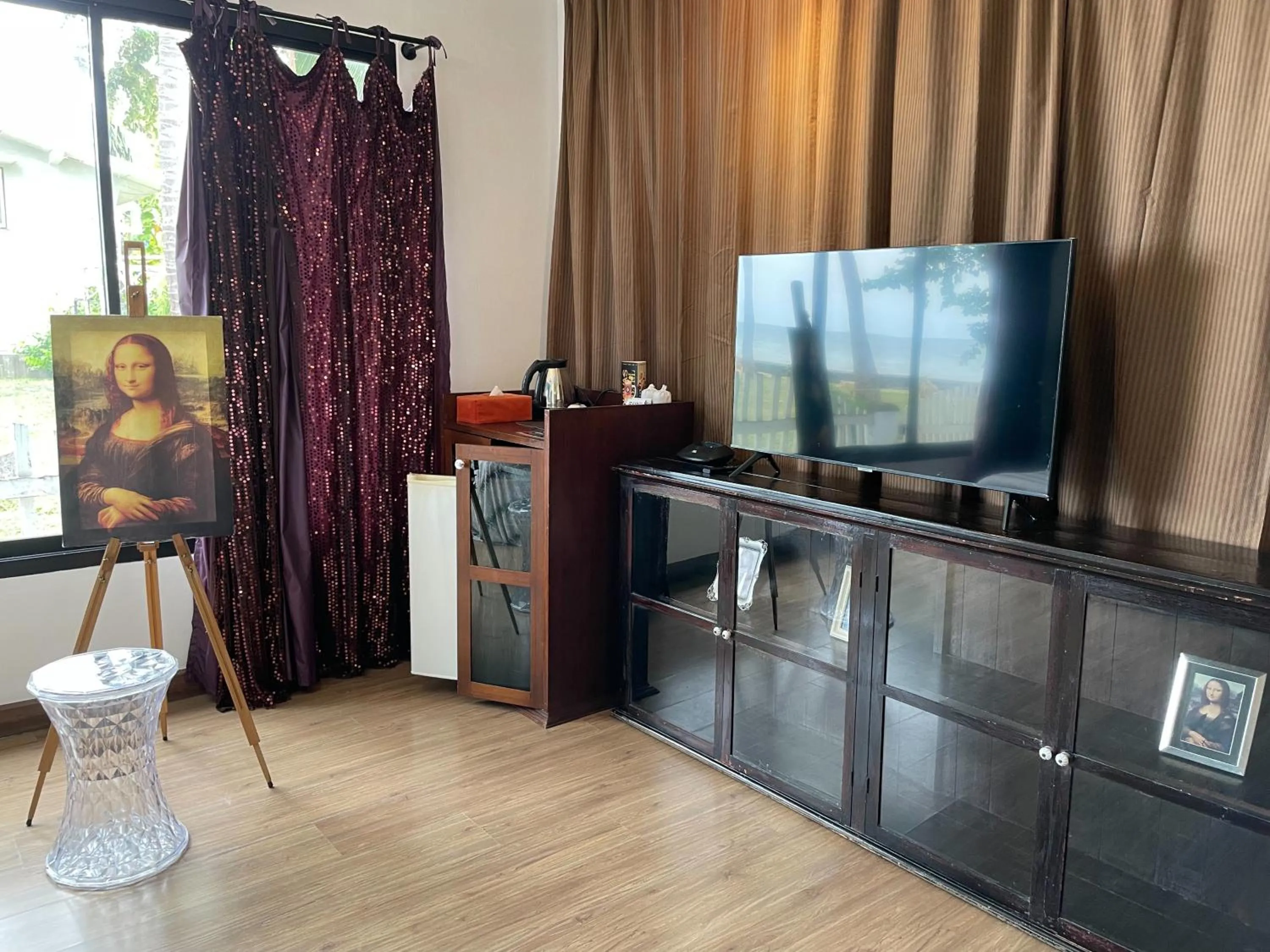 Photo of the whole room in Green Gallery Beach Boutique Hotel