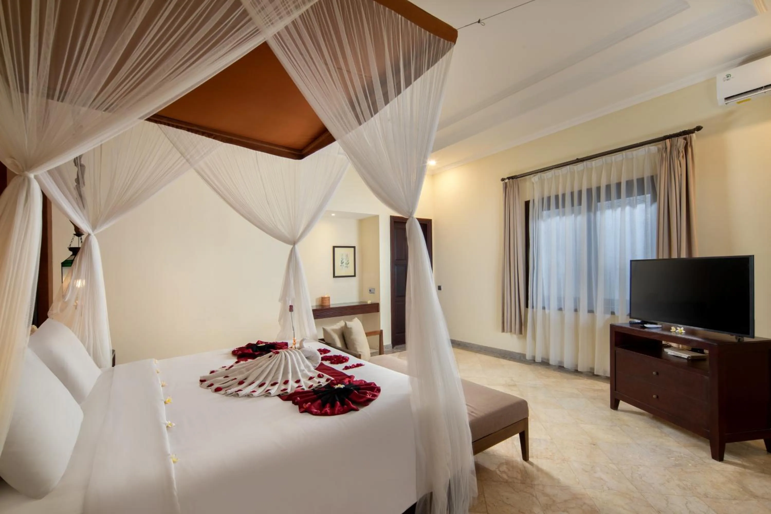 Bed in The Club Villas Seminyak