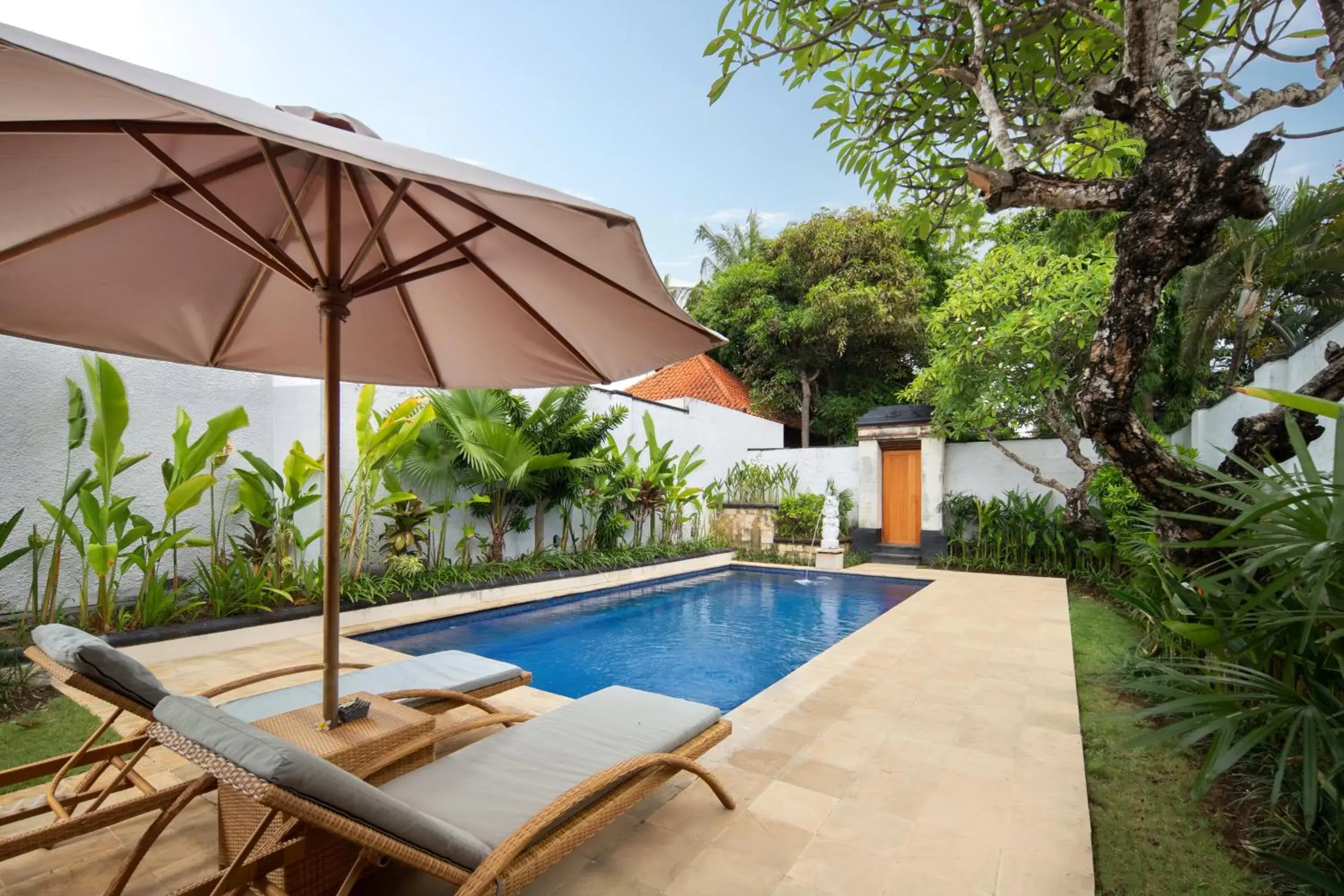 One-Bedroom Honeymoon Villa with Private Pool in The Club Villas Seminyak One-Bedroom Honeymoon Villa with Private Pool in The Club Villas Seminyak