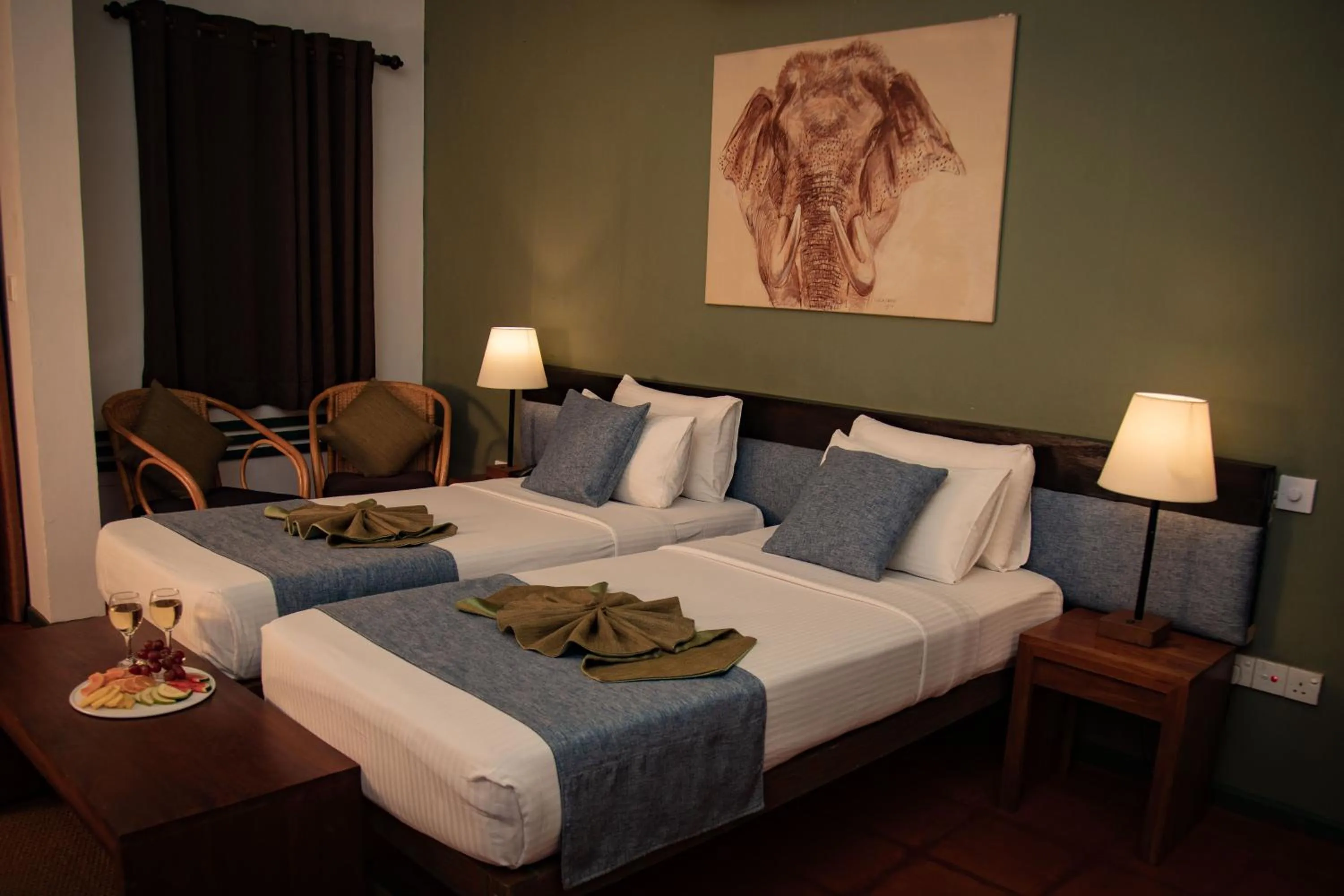 Bedroom, Bed in Hotel Elephant Reach