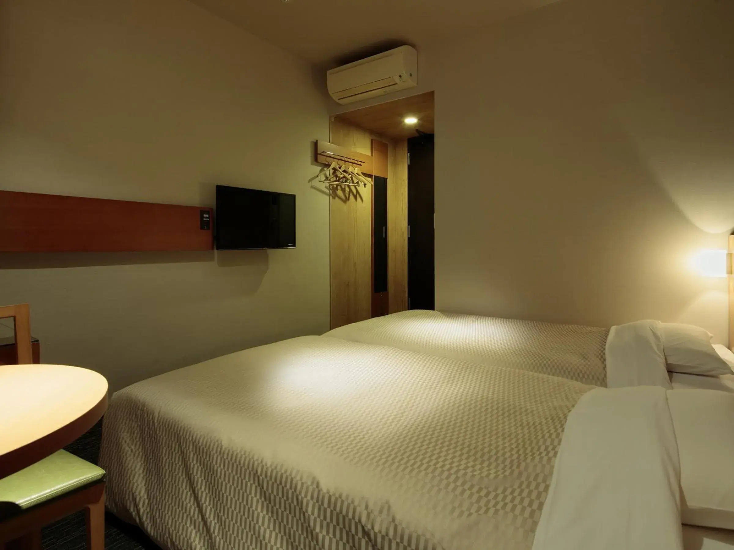 Twin Room - Smoking in Candeo Hotels Sano Twin Room - Smoking in Candeo Hotels Sano