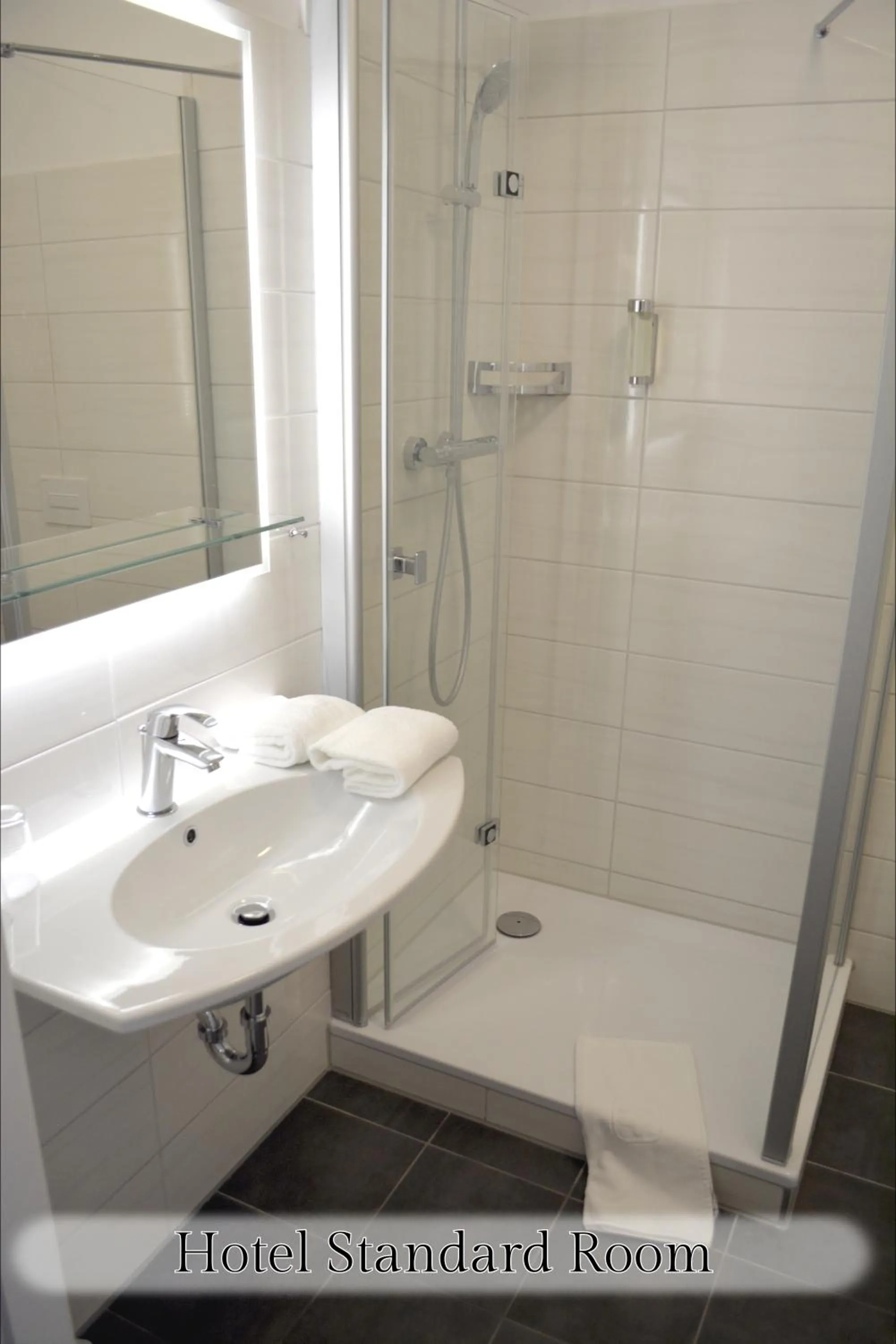 Shower in Hotel Vita Berlin-Messe