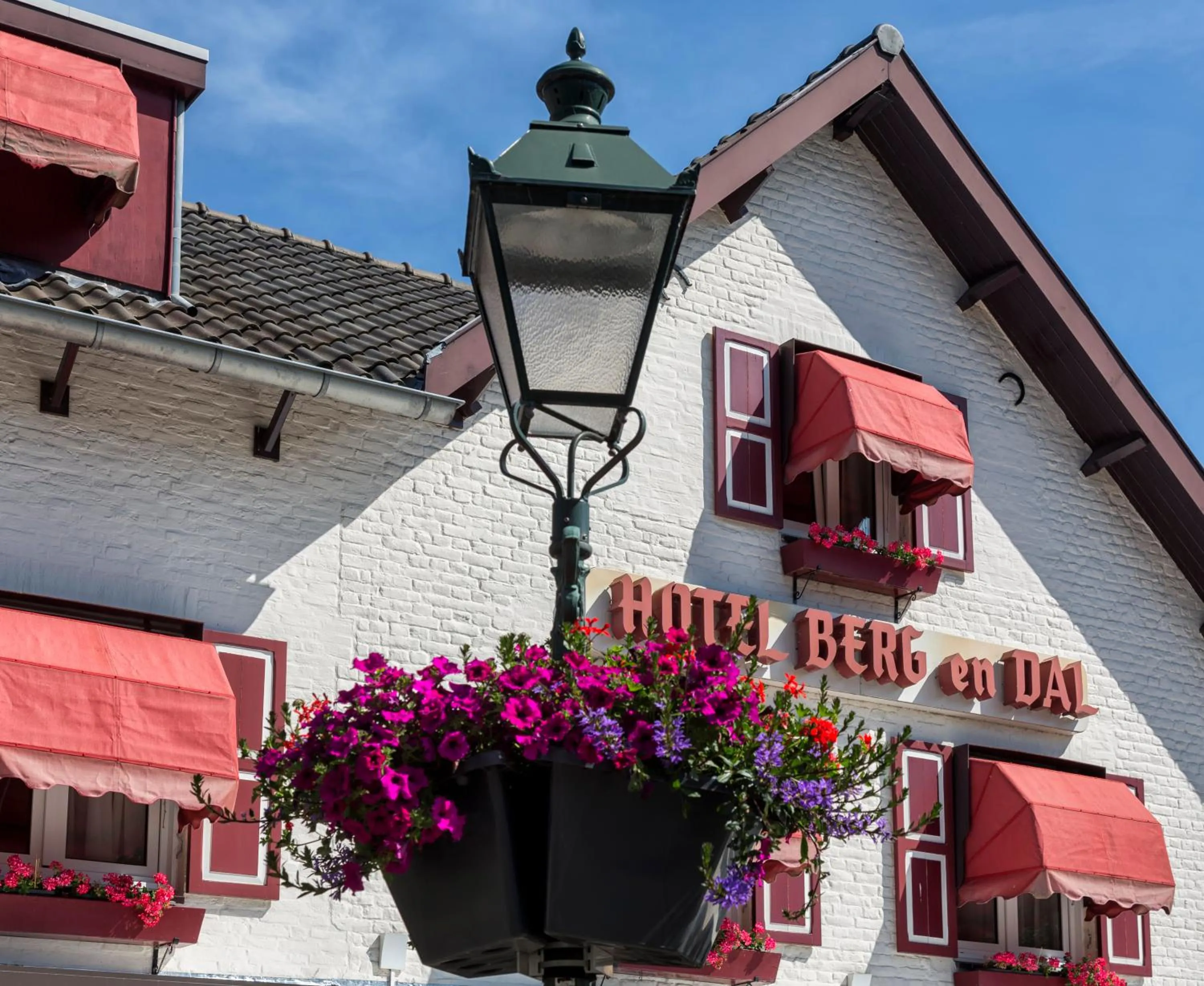 Property building in Hotel Berg en Dal