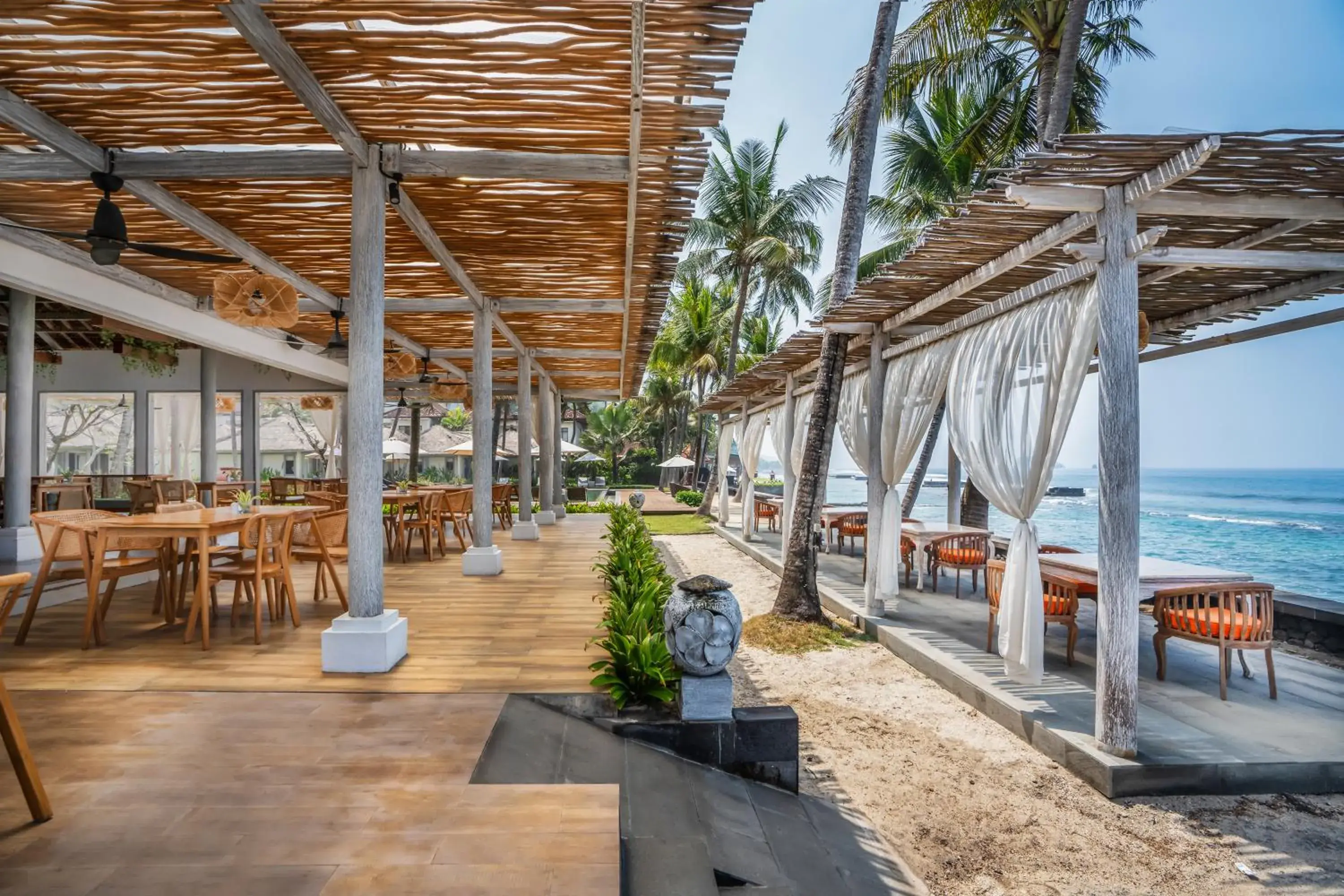 Restaurant/places to eat in Nirwana Beach & Resort Restaurant/places to eat in Nirwana Beach & Resort