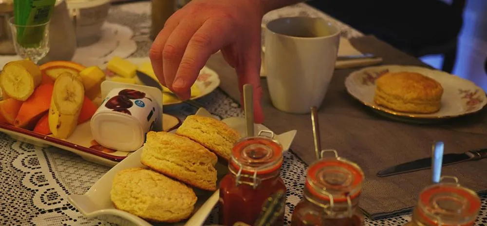 Breakfast in Sir Isaac Brock B&B Luxury Suites