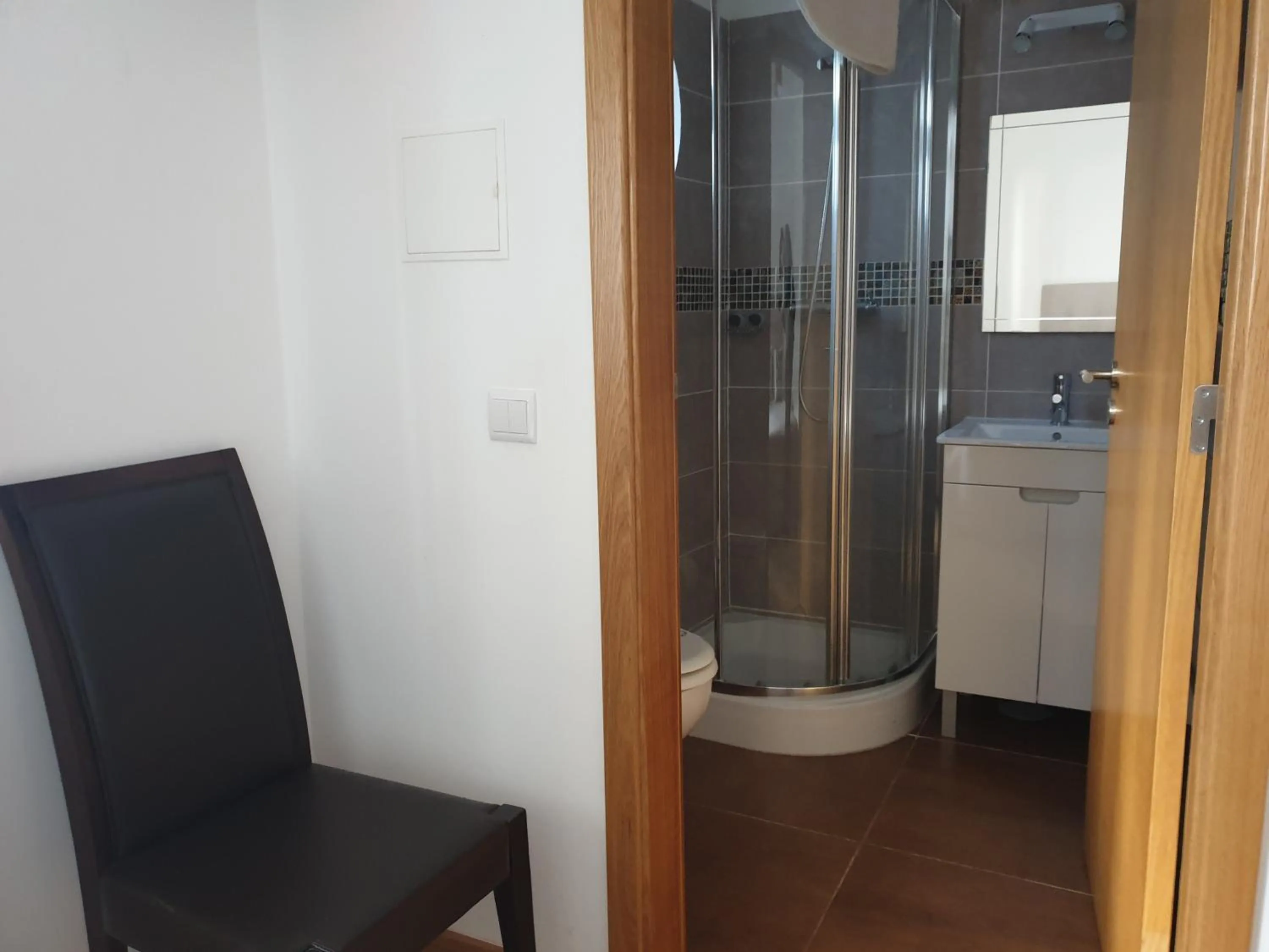 Shower in OceanOasis