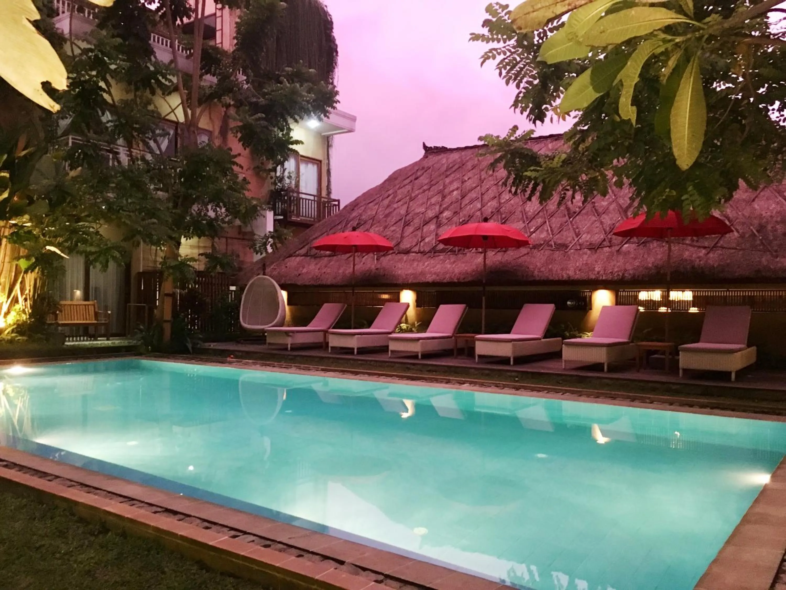 Swimming pool in Hotel Puriartha Ubud