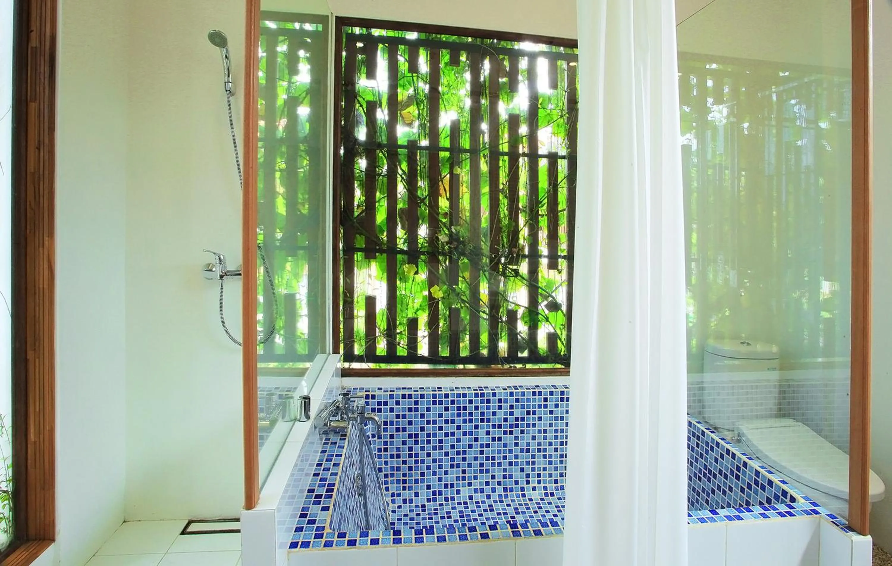 Hot Tub in Hotel Puriartha Ubud