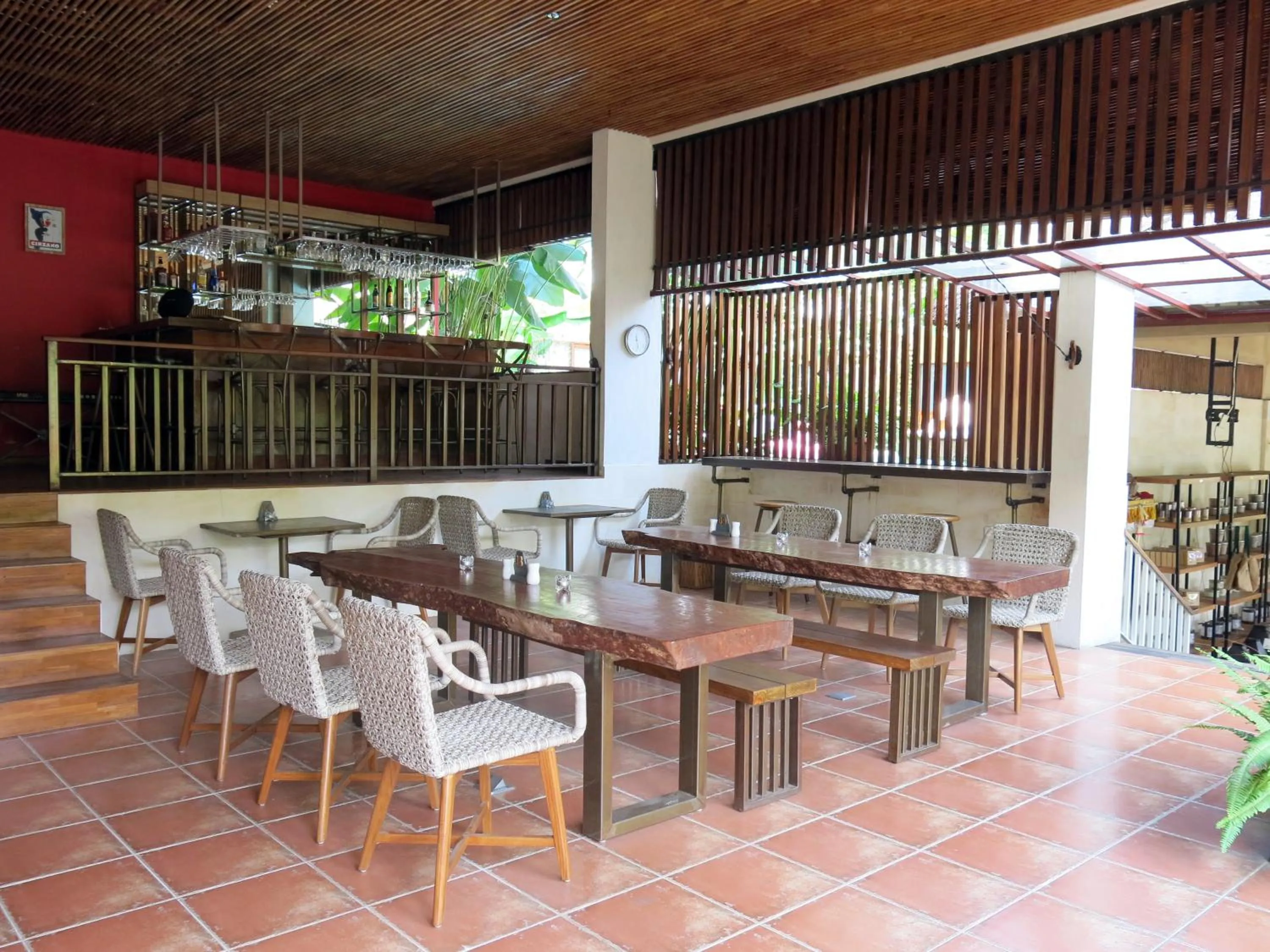 Restaurant/places to eat in Hotel Puriartha Ubud