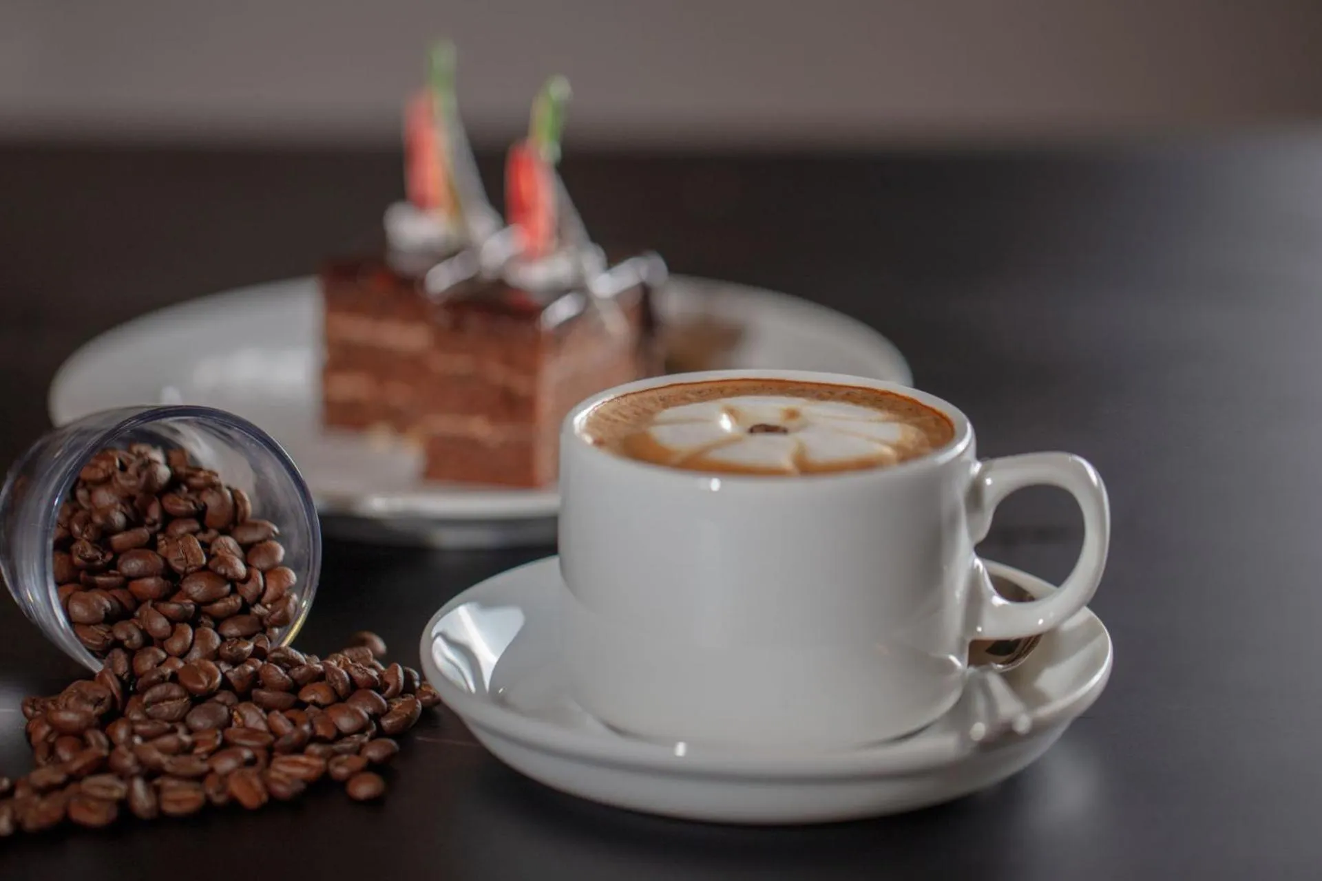 Food and drinks in Earl's Regency Hotel