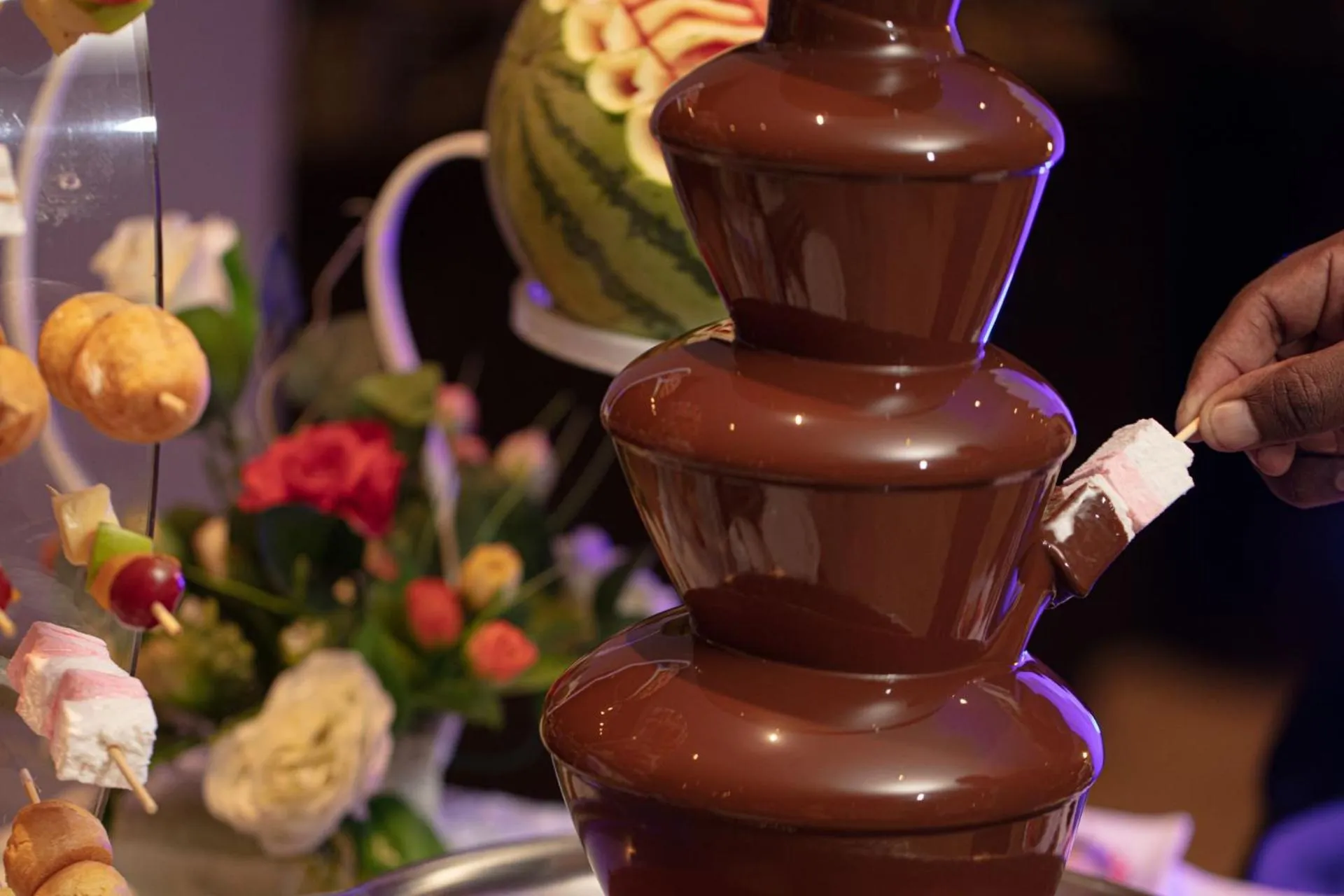 Food and drinks in Earl's Regency Hotel