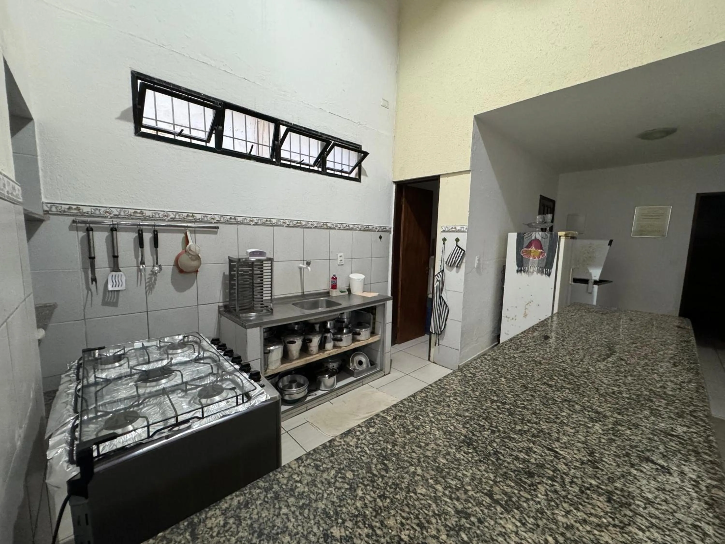 stove, Bed in Casa Aconchegante Tamandaré