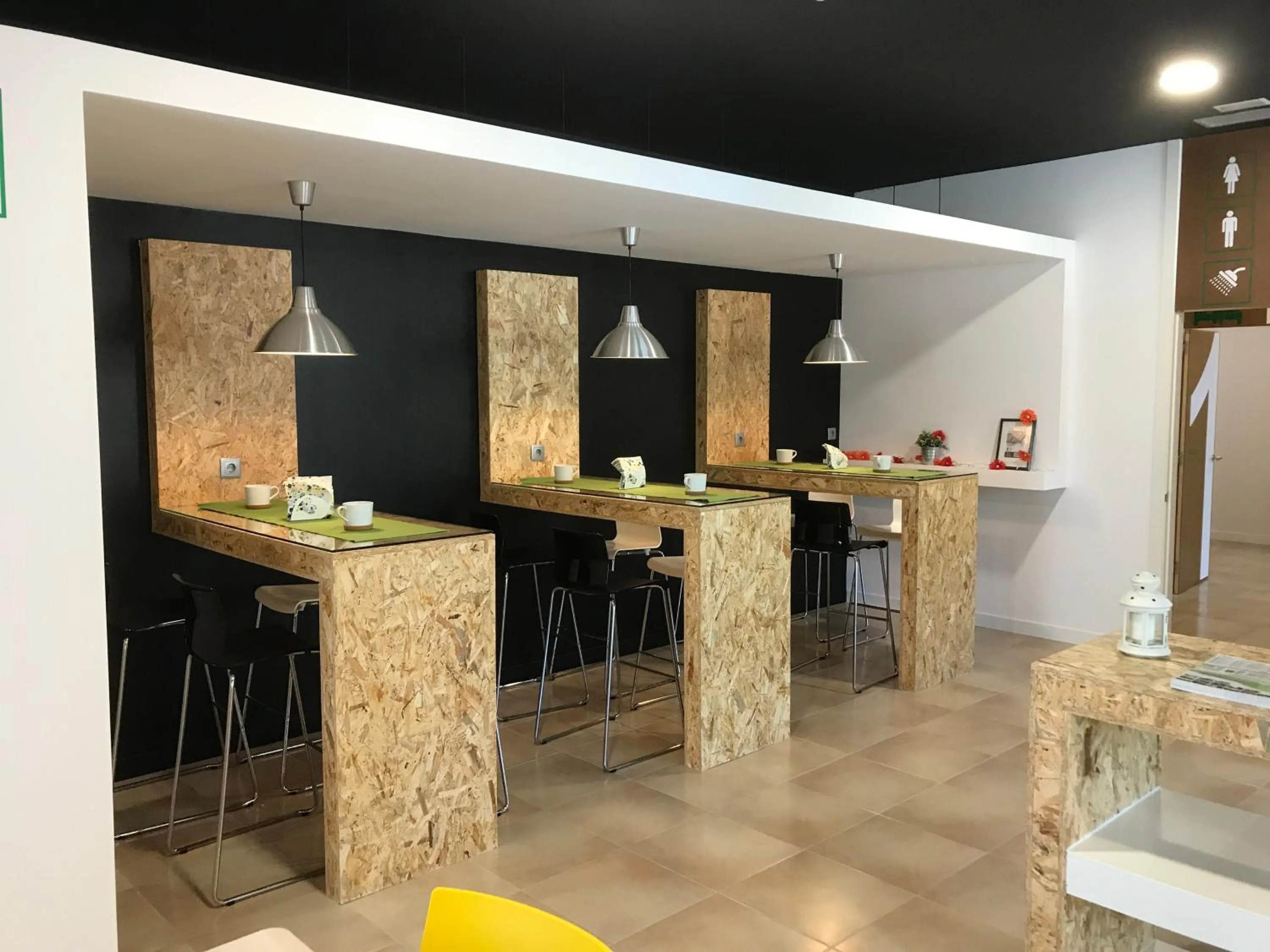 Albergue O Pedrón Hostel & Rooms