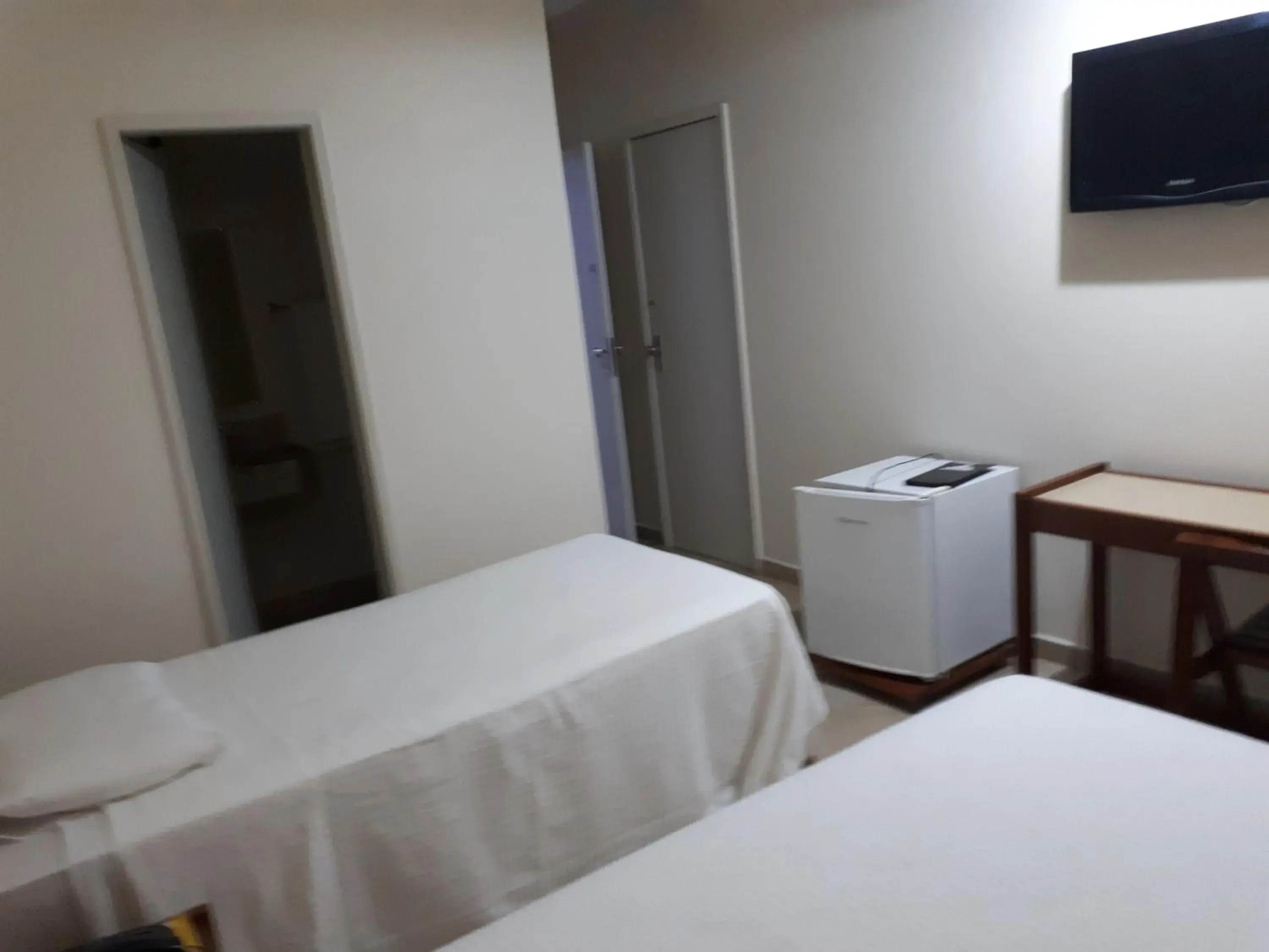 Large Double or Twin Room - single occupancy in Hotel Plenotel Large Double or Twin Room - single occupancy in Hotel Plenotel
