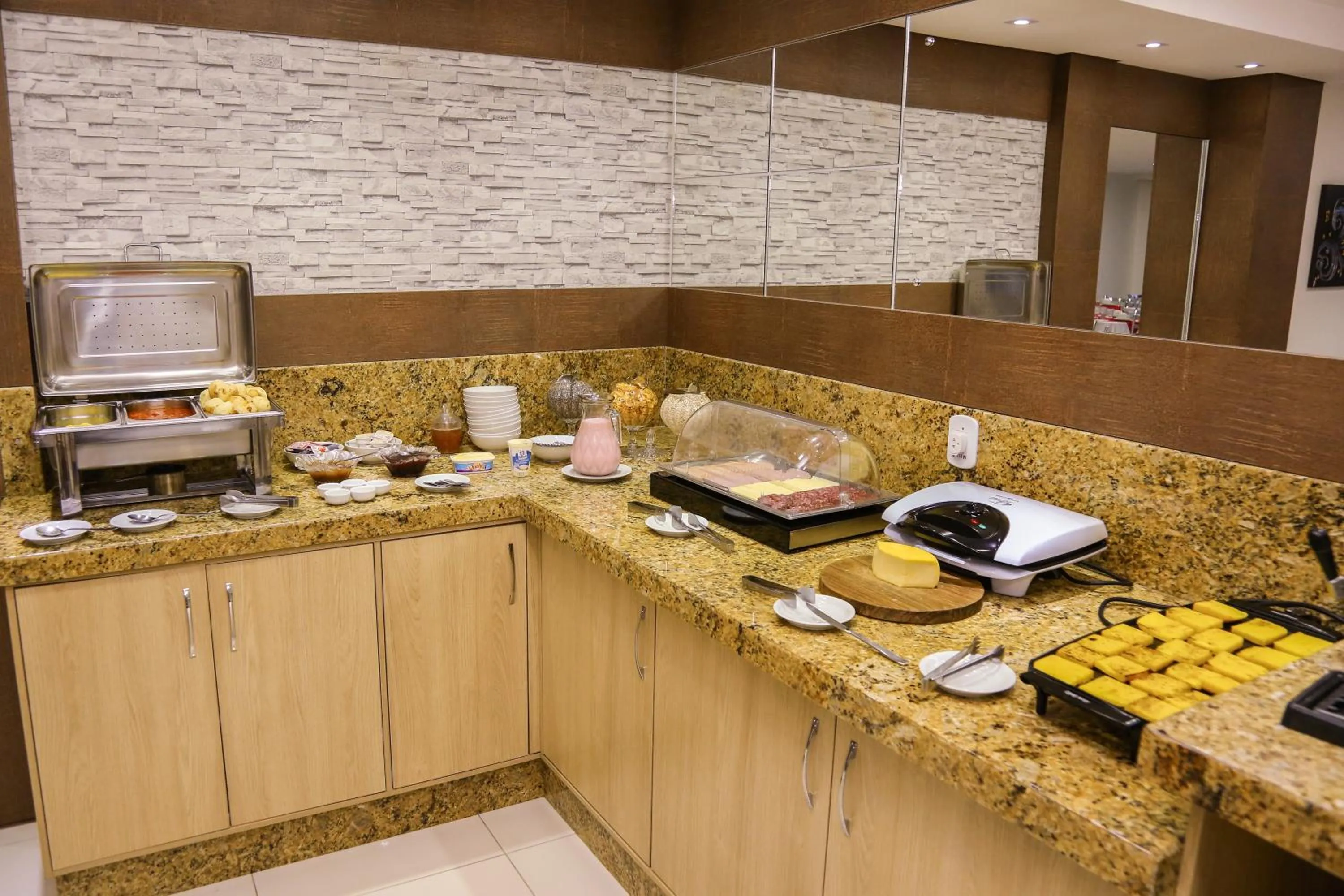 Buffet breakfast in Morangos Hotel