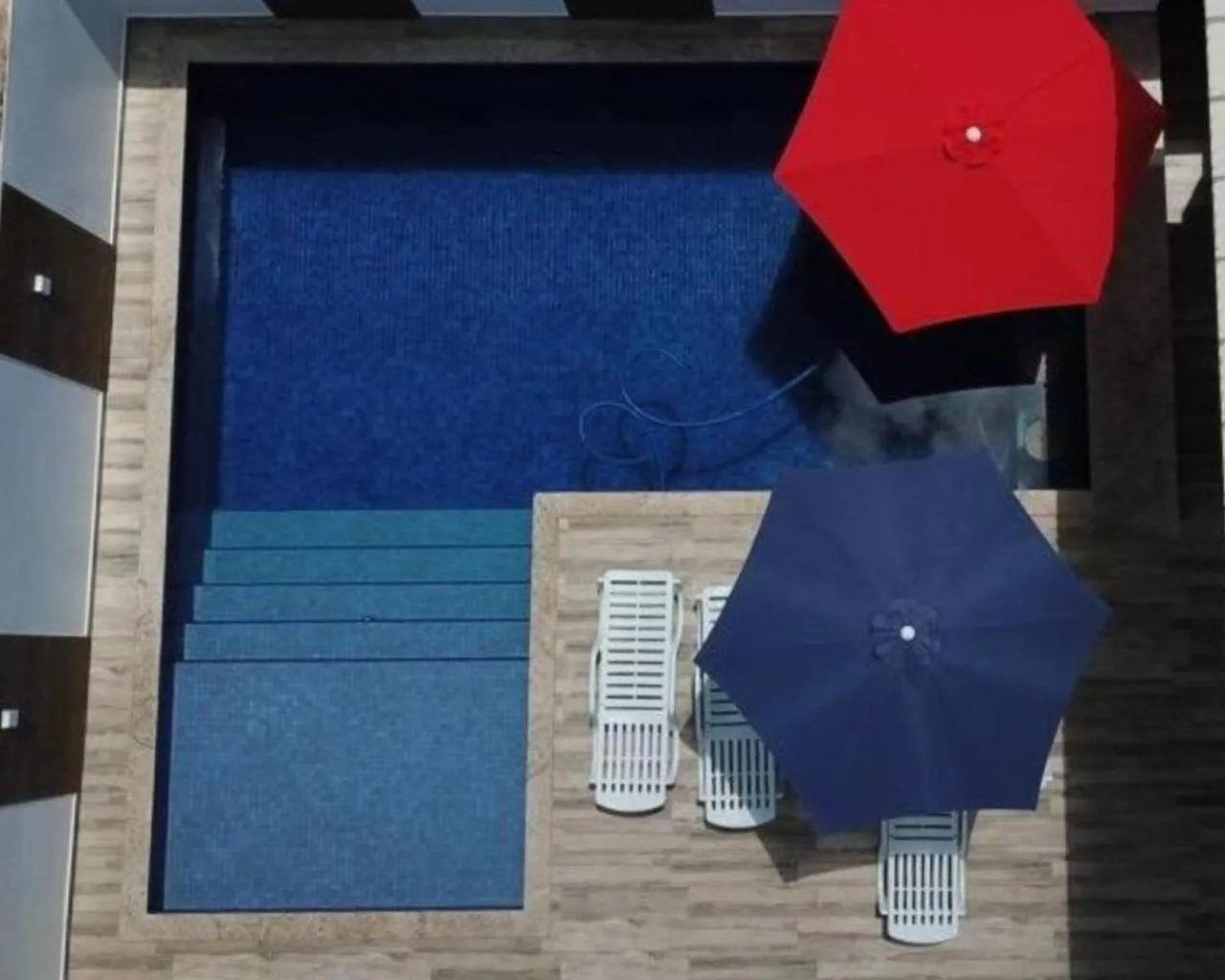 Swimming pool in Morangos Hotel