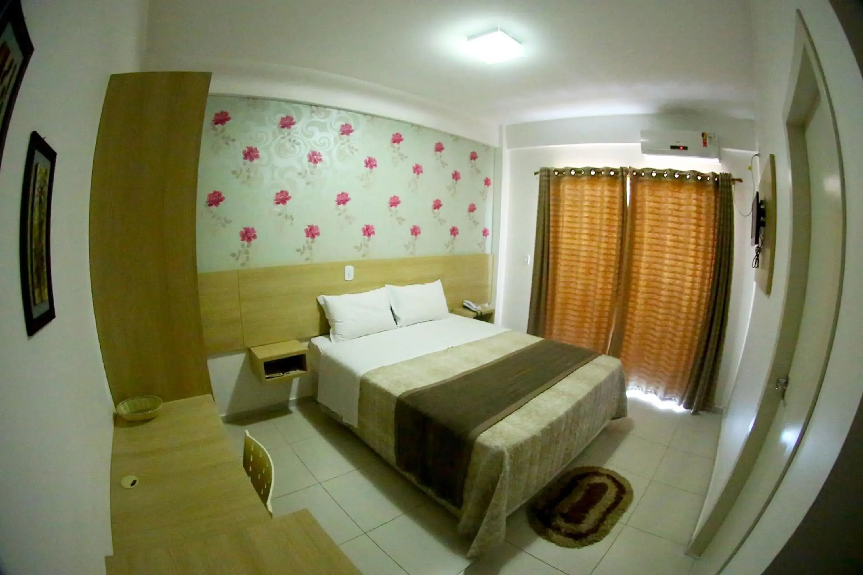 Deluxe Double Room in Morangos Hotel Deluxe Double Room in Morangos Hotel