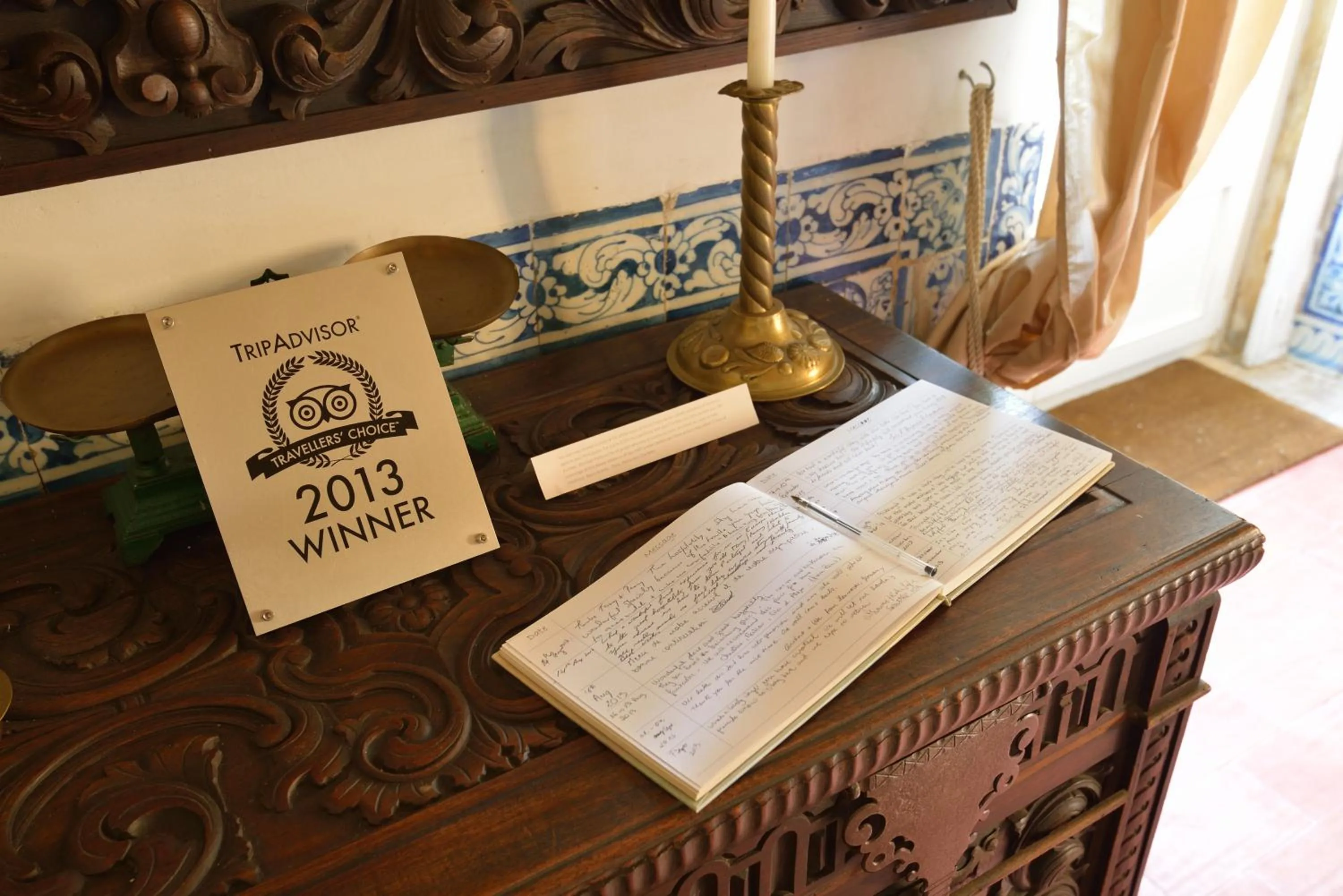 Decorative detail in Quinta Do Scoto