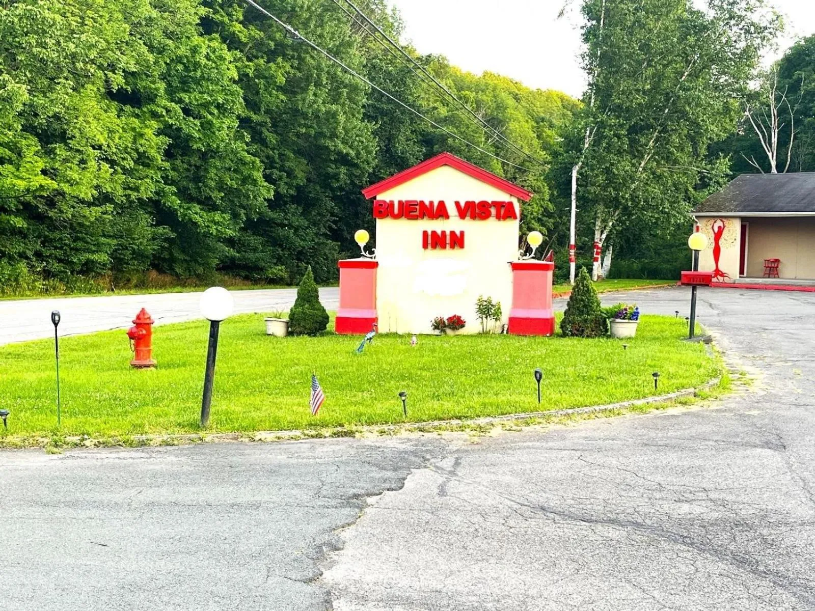 Property building in Buena Vista Inn Motel