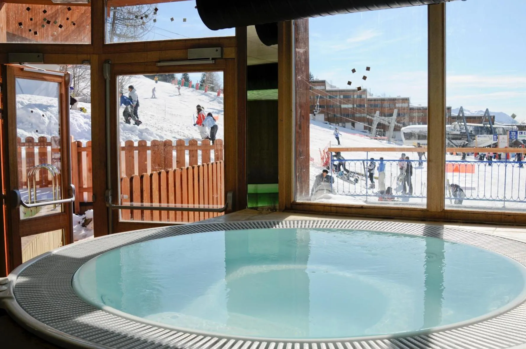 Hot Tub in Lagrange Vacances Le Roc Belle Face