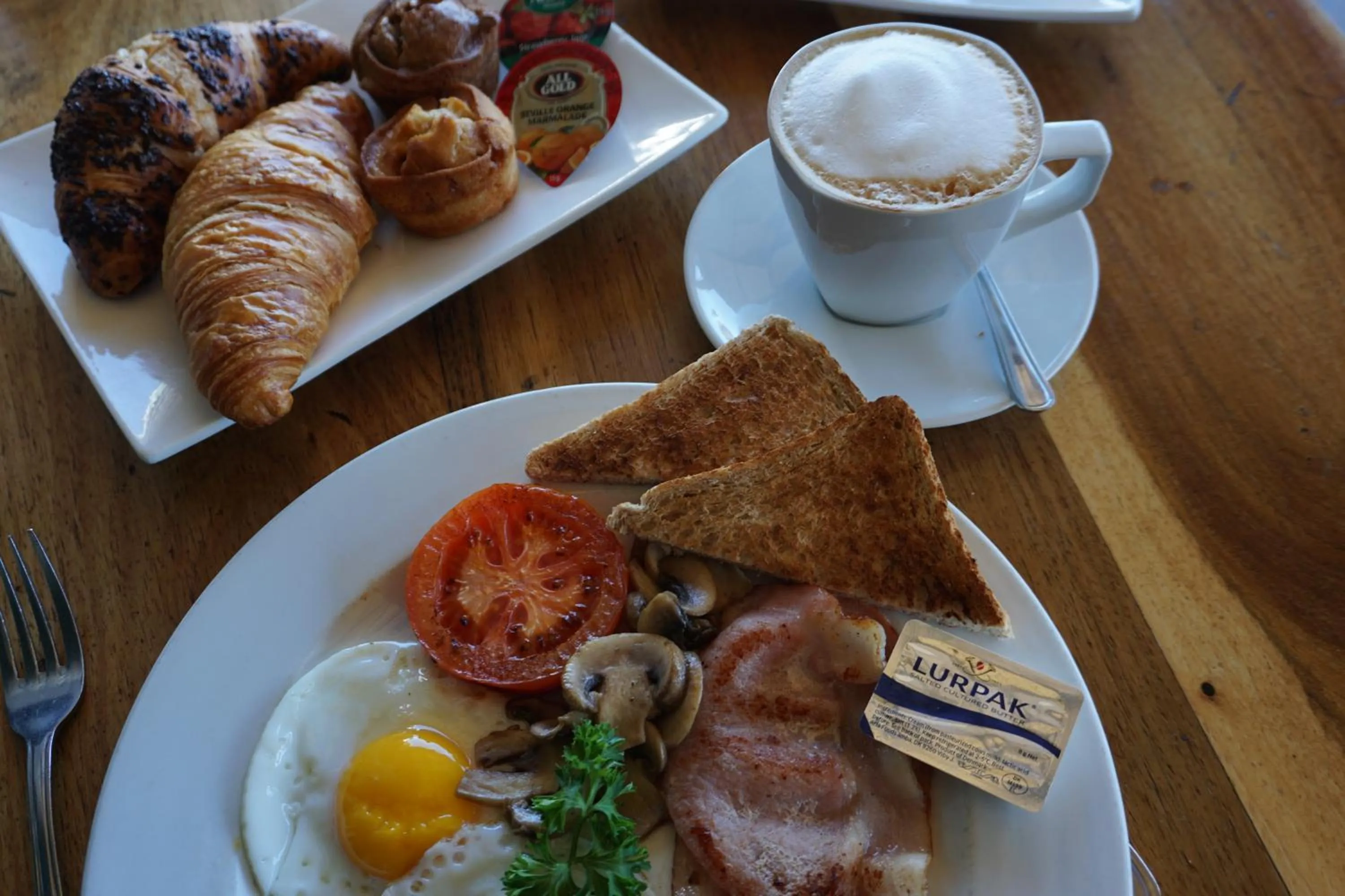 Breakfast in Chapmans Peak Beach Hotel
