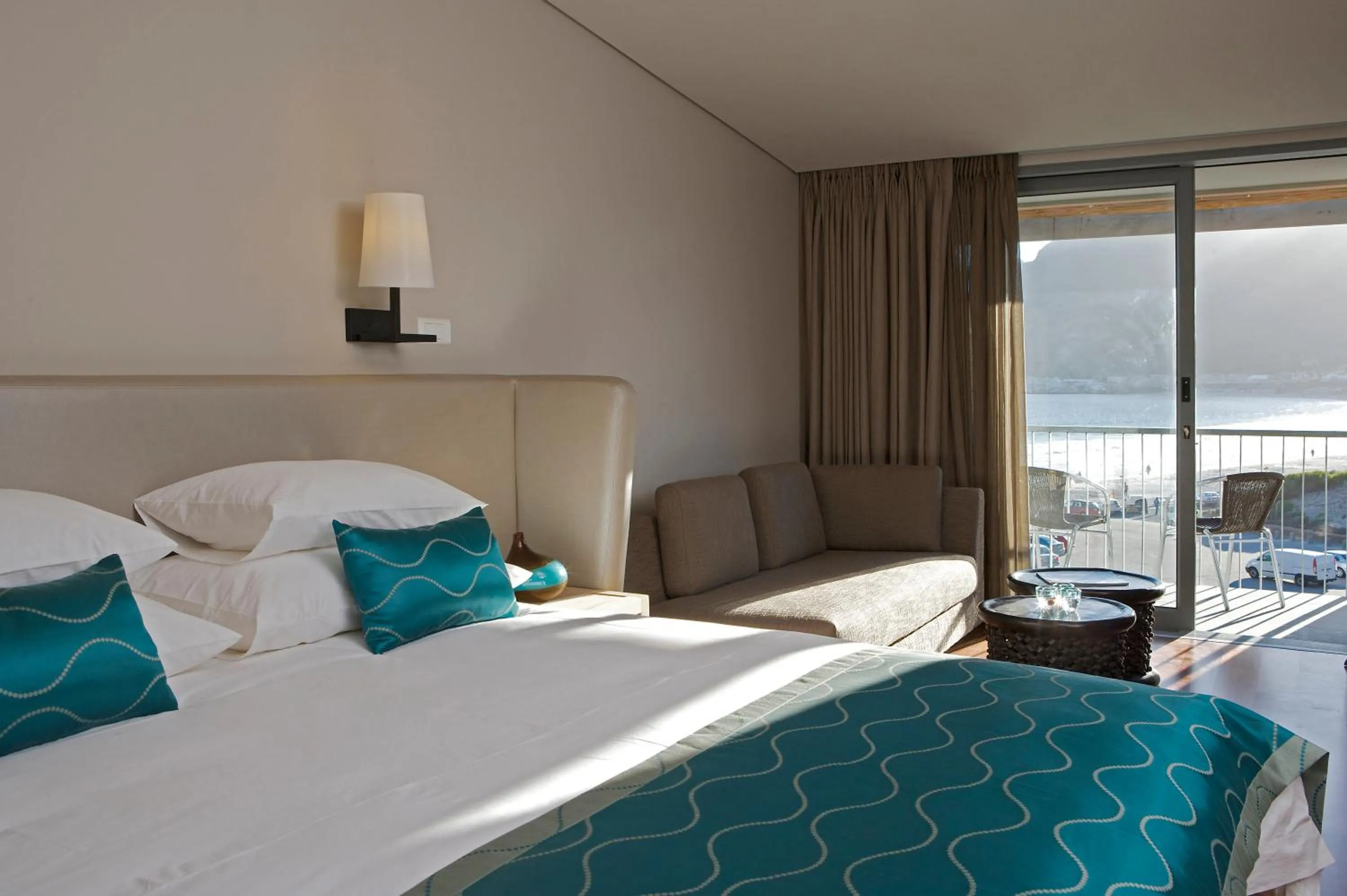 Sea view, Bed in Chapmans Peak Beach Hotel