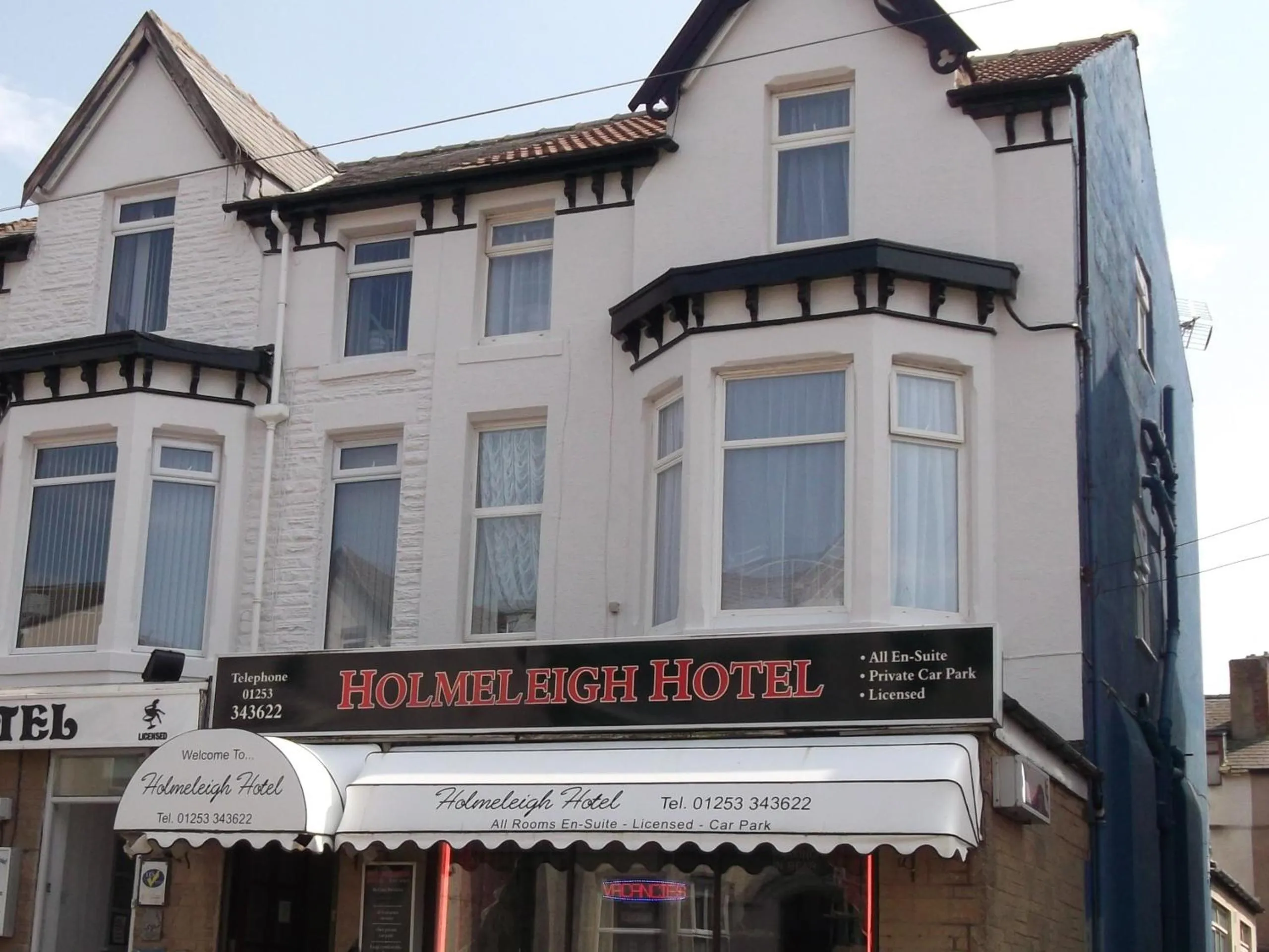 Property building in Holmeleigh Hotel
