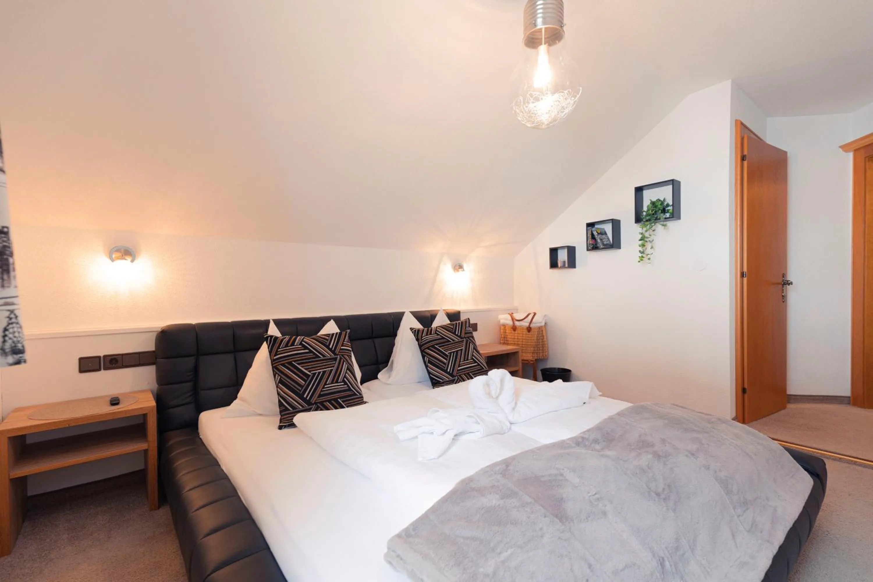 Bedroom, Bed in Hotel Victoria