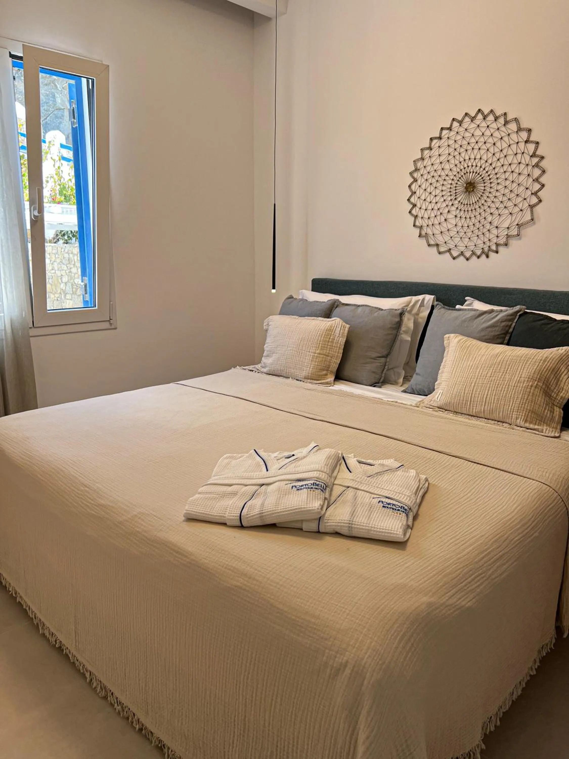 Bedroom, Bed in Portobello Boutique Hotel