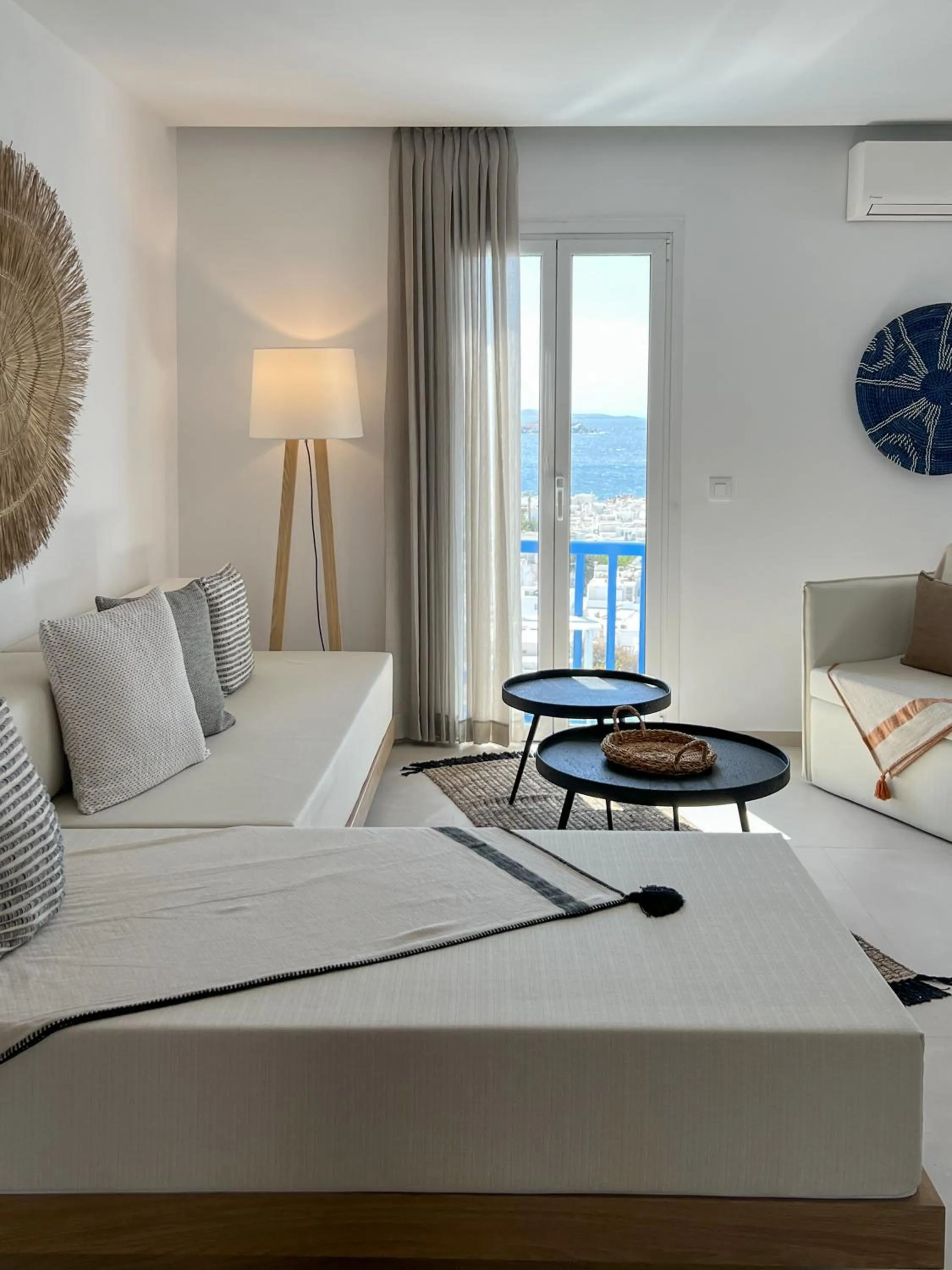 Living room, Bed in Portobello Boutique Hotel