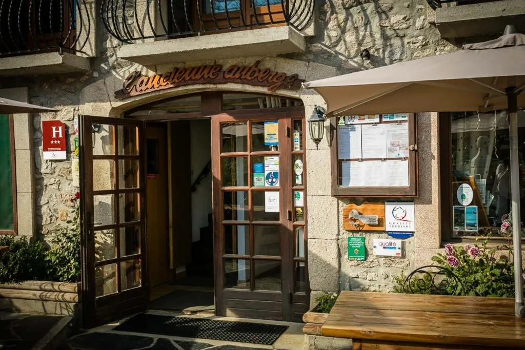 Facade/entrance in Hôtel Restaurant L'ancienne Auberge