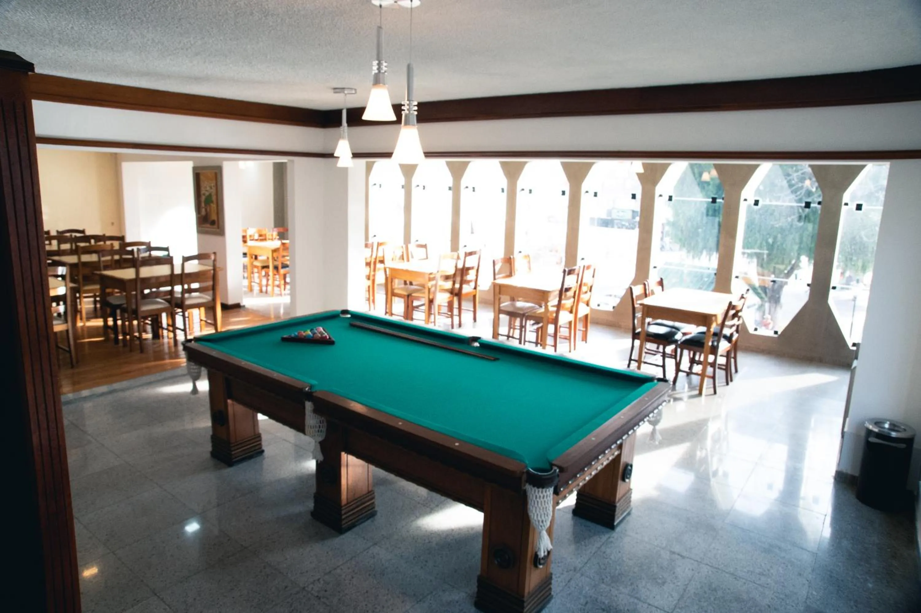 Billiard in Lucape Palace Hotel