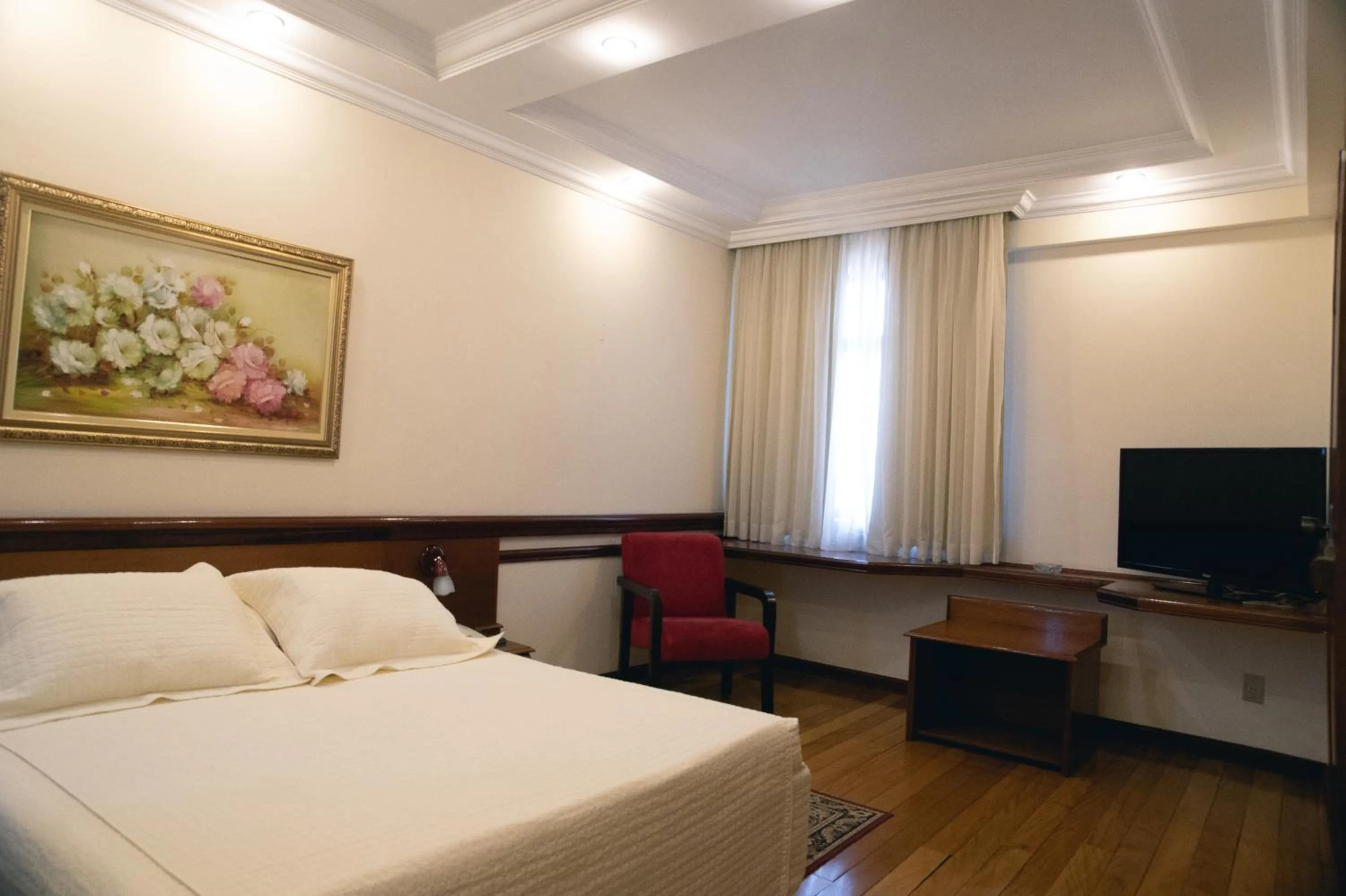 Bed in Lucape Palace Hotel