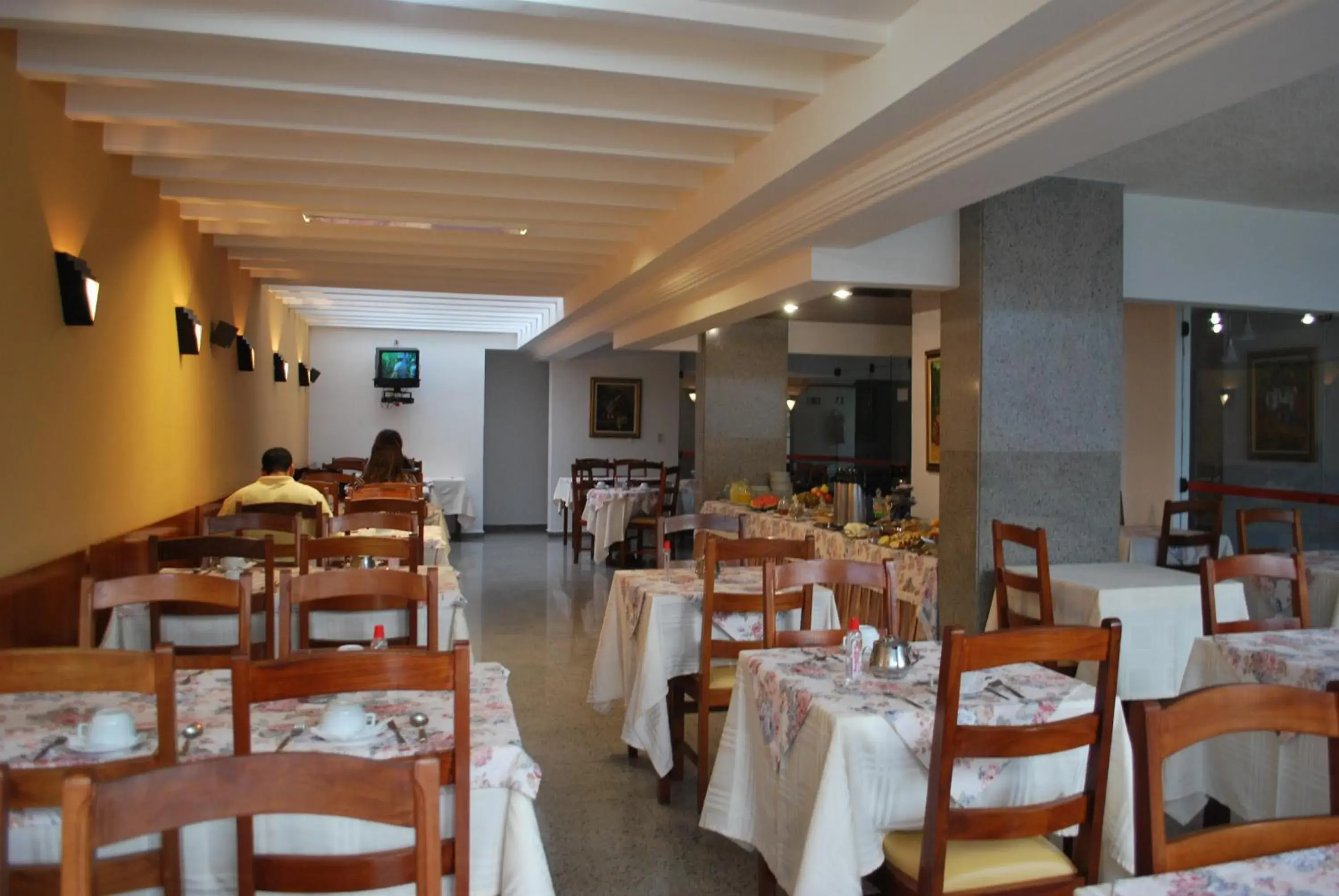 Restaurant/places to eat in Lucape Palace Hotel Restaurant/places to eat in Lucape Palace Hotel