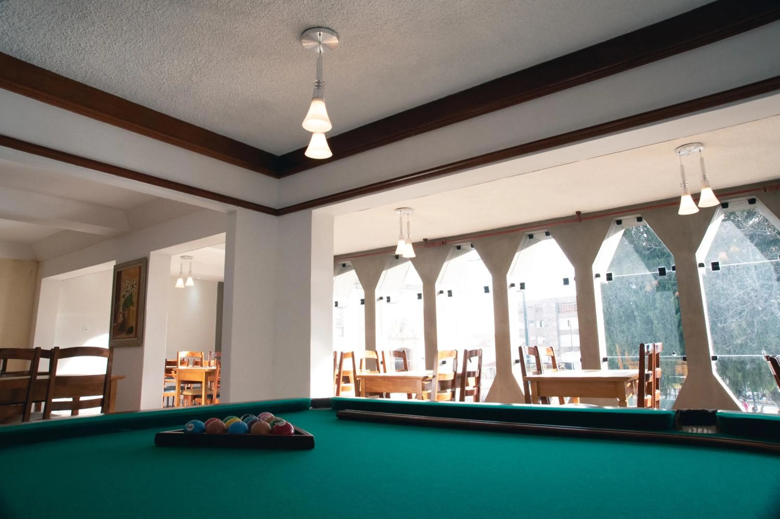 Billiard in Lucape Palace Hotel