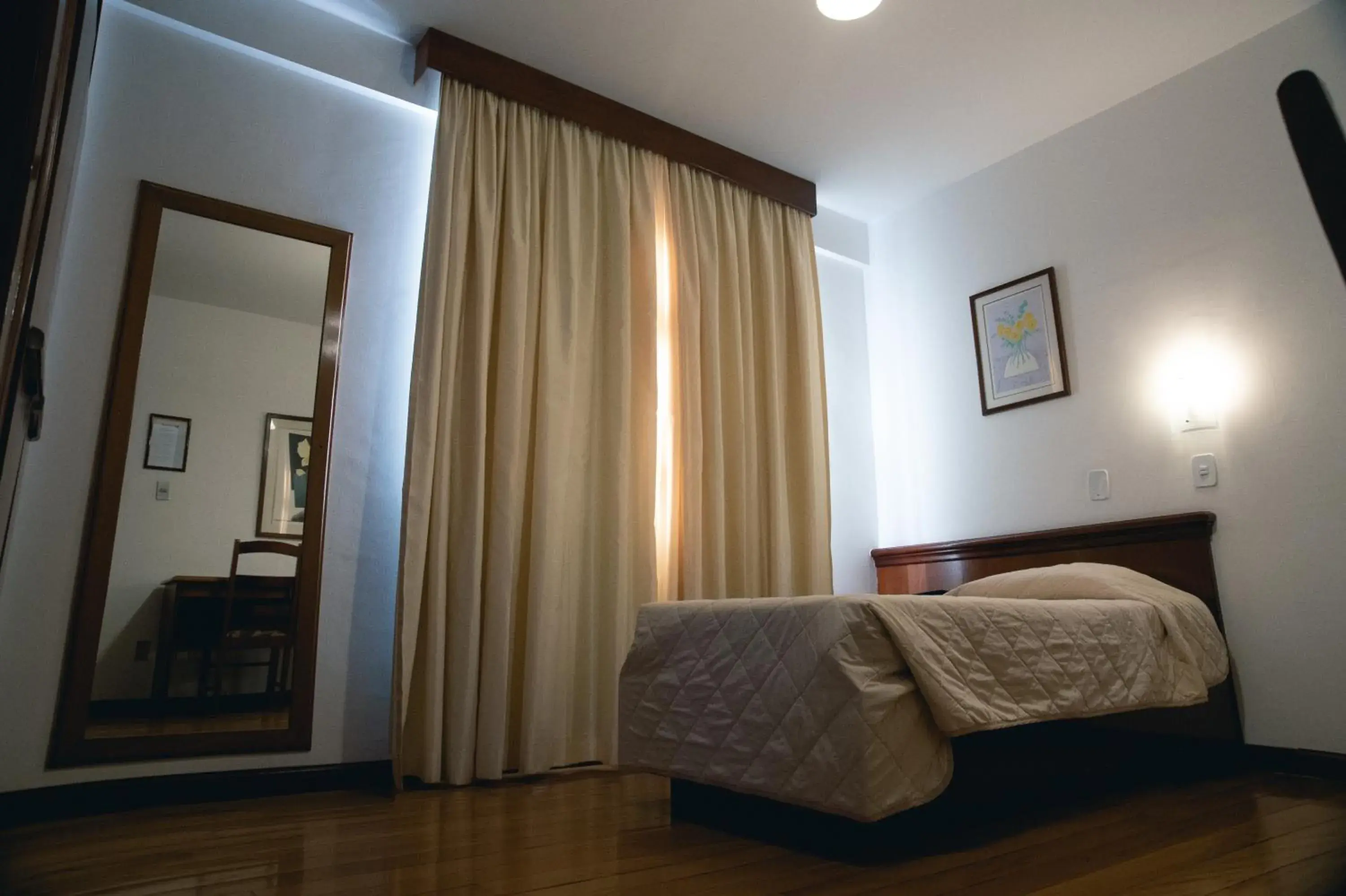Single Room - single occupancy in Lucape Palace Hotel Single Room - single occupancy in Lucape Palace Hotel
