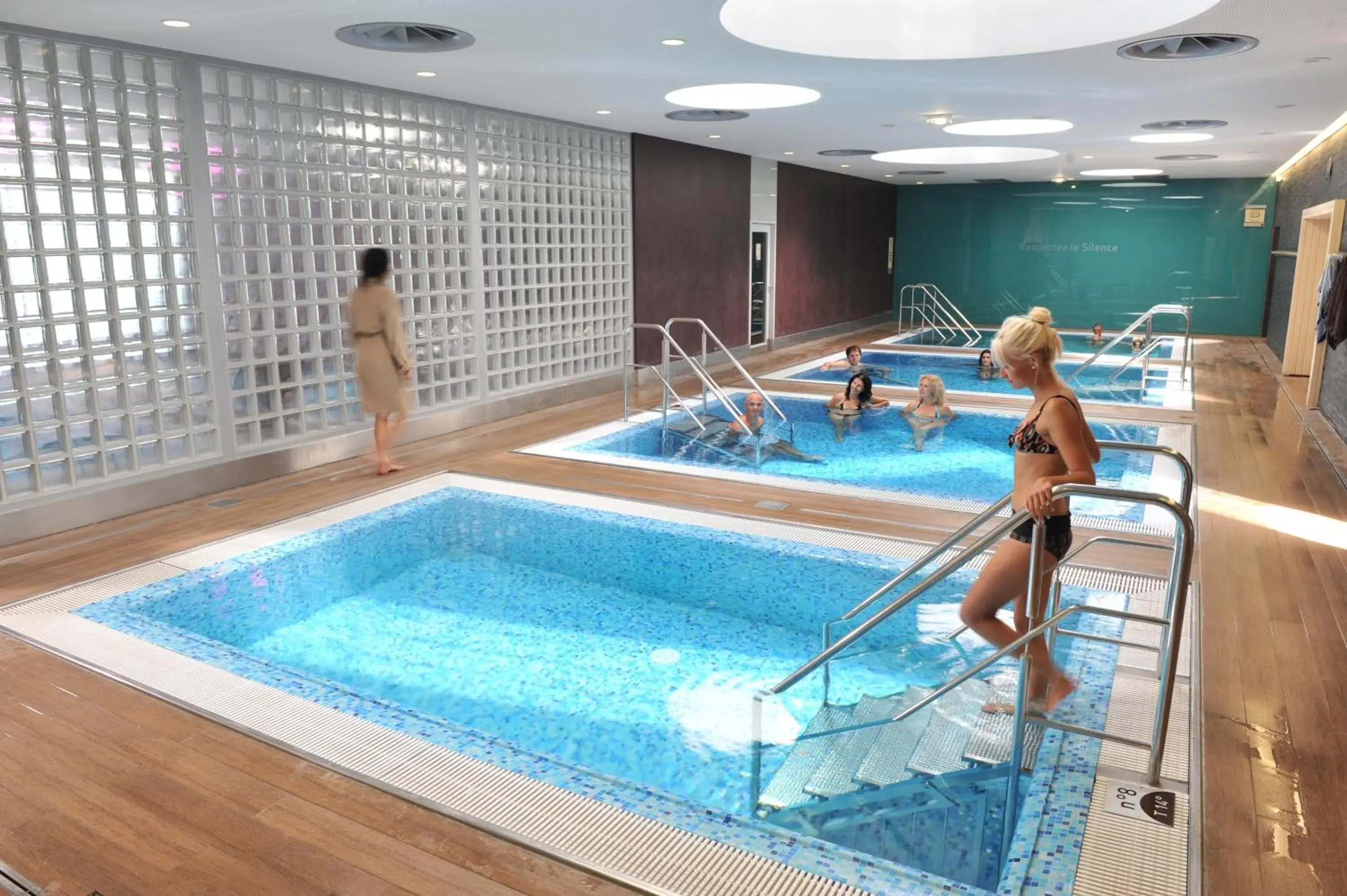 Spa and wellness centre/facilities in ibis Styles Saint Julien en Genevois Vitam Spa and wellness centre/facilities in ibis Styles Saint Julien en Genevois Vitam